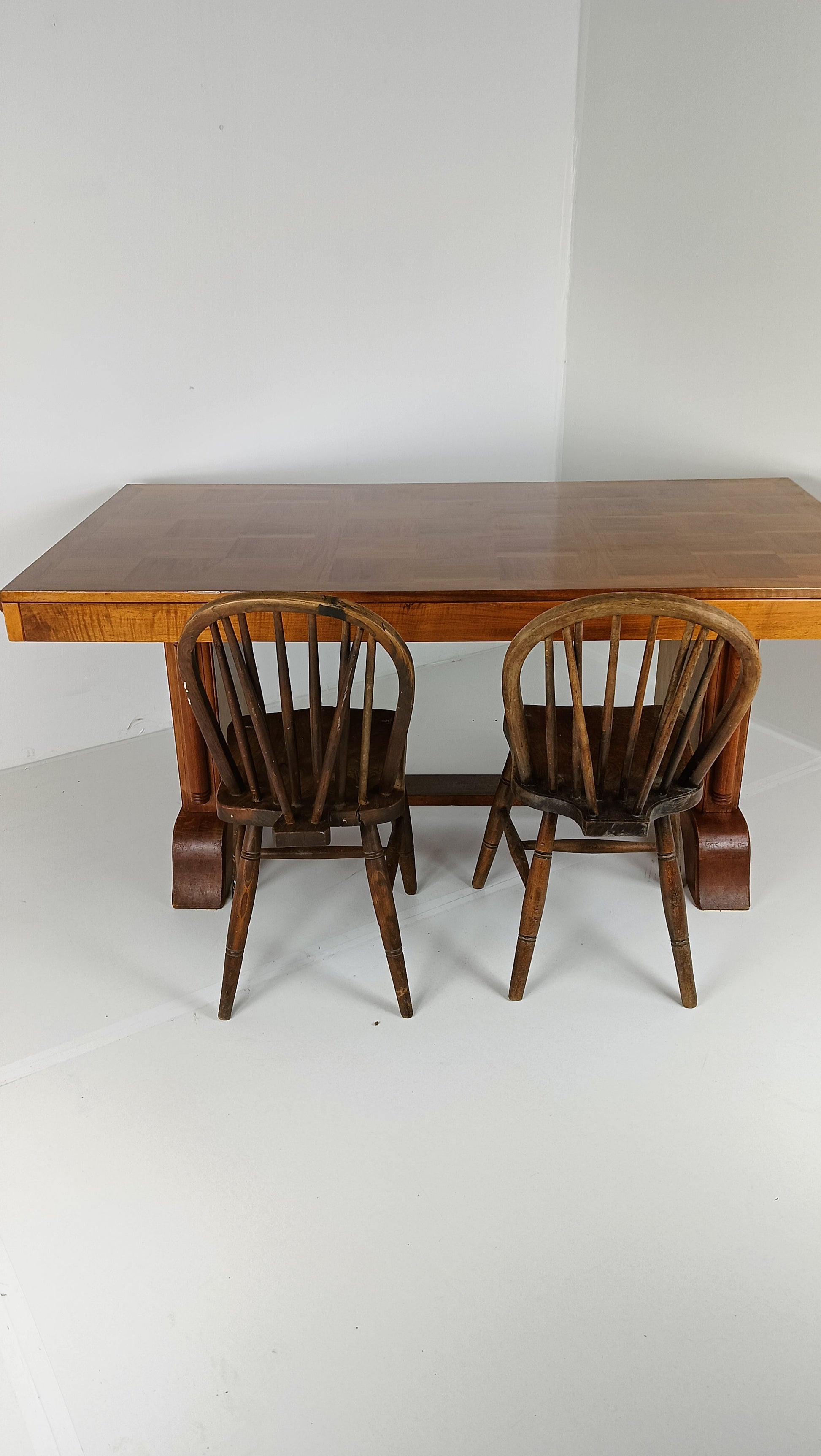 Amazing Art Deco Dining Table Amazing Art Deco Dining Table