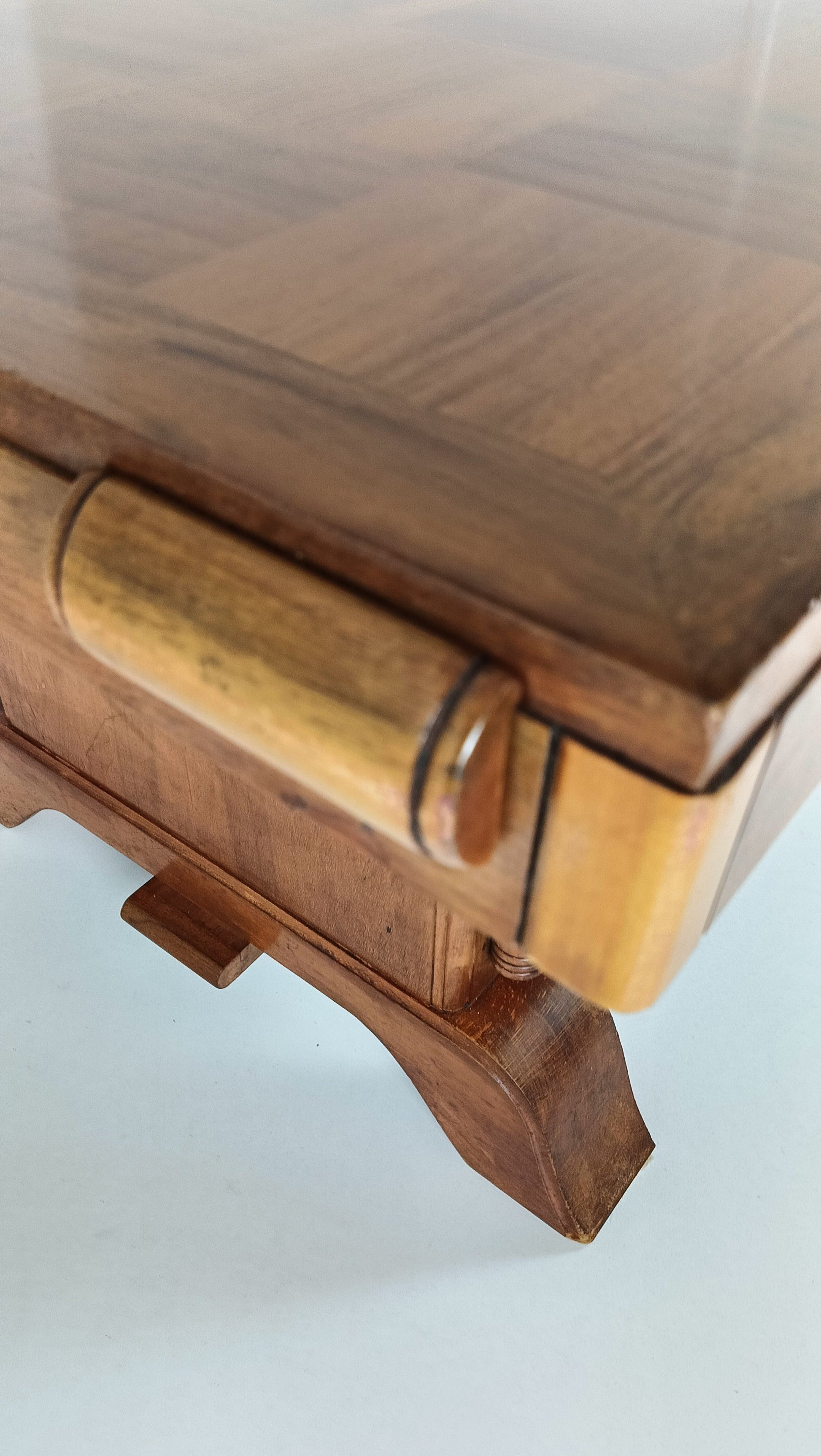 Amazing Art Deco Dining Table Amazing Art Deco Dining Table