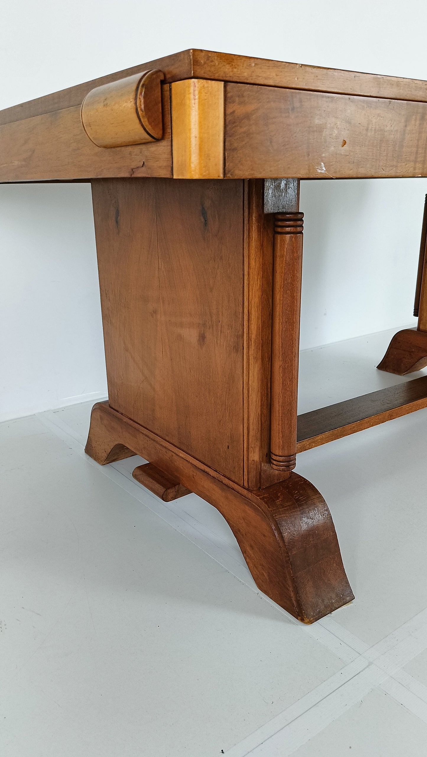 Amazing Art Deco Dining Table Amazing Art Deco Dining Table