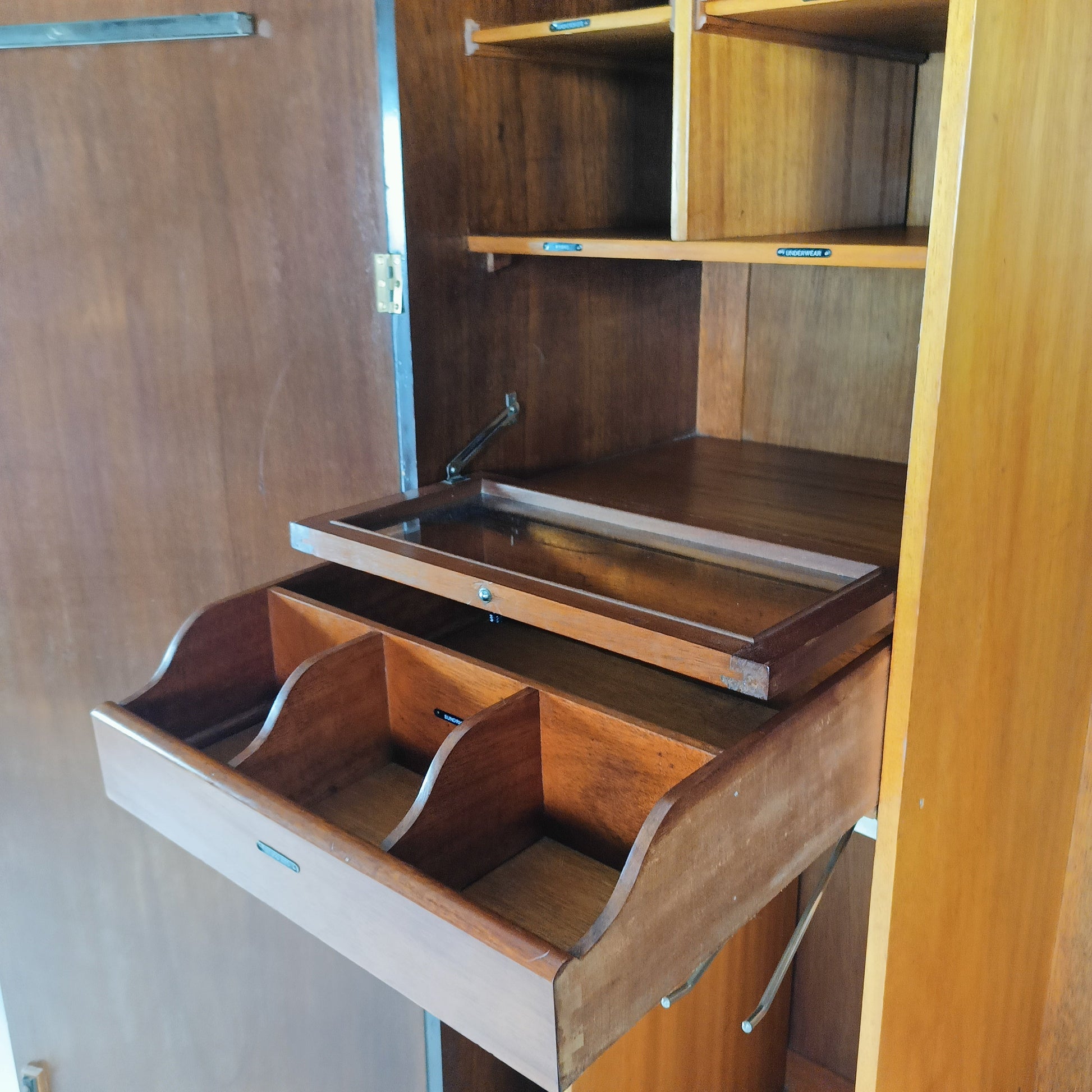 Amazing English Art Deco Burrnut Wardrobe Amazing English Art Deco Burrnut Wardrobe