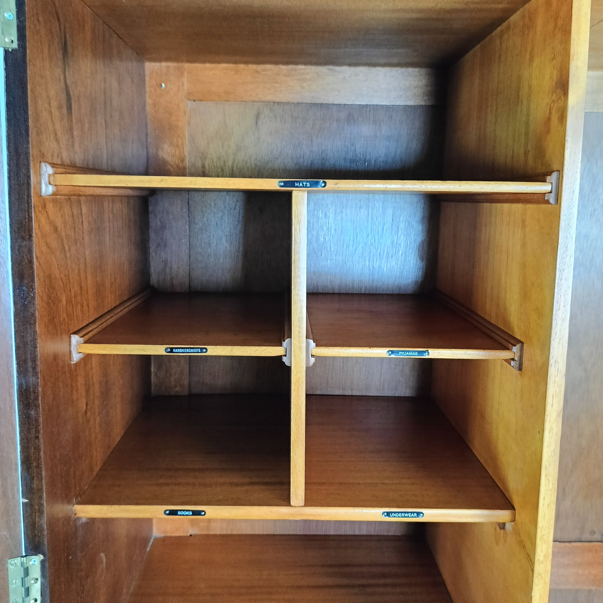 Amazing English Art Deco Burrnut Wardrobe Amazing English Art Deco Burrnut Wardrobe