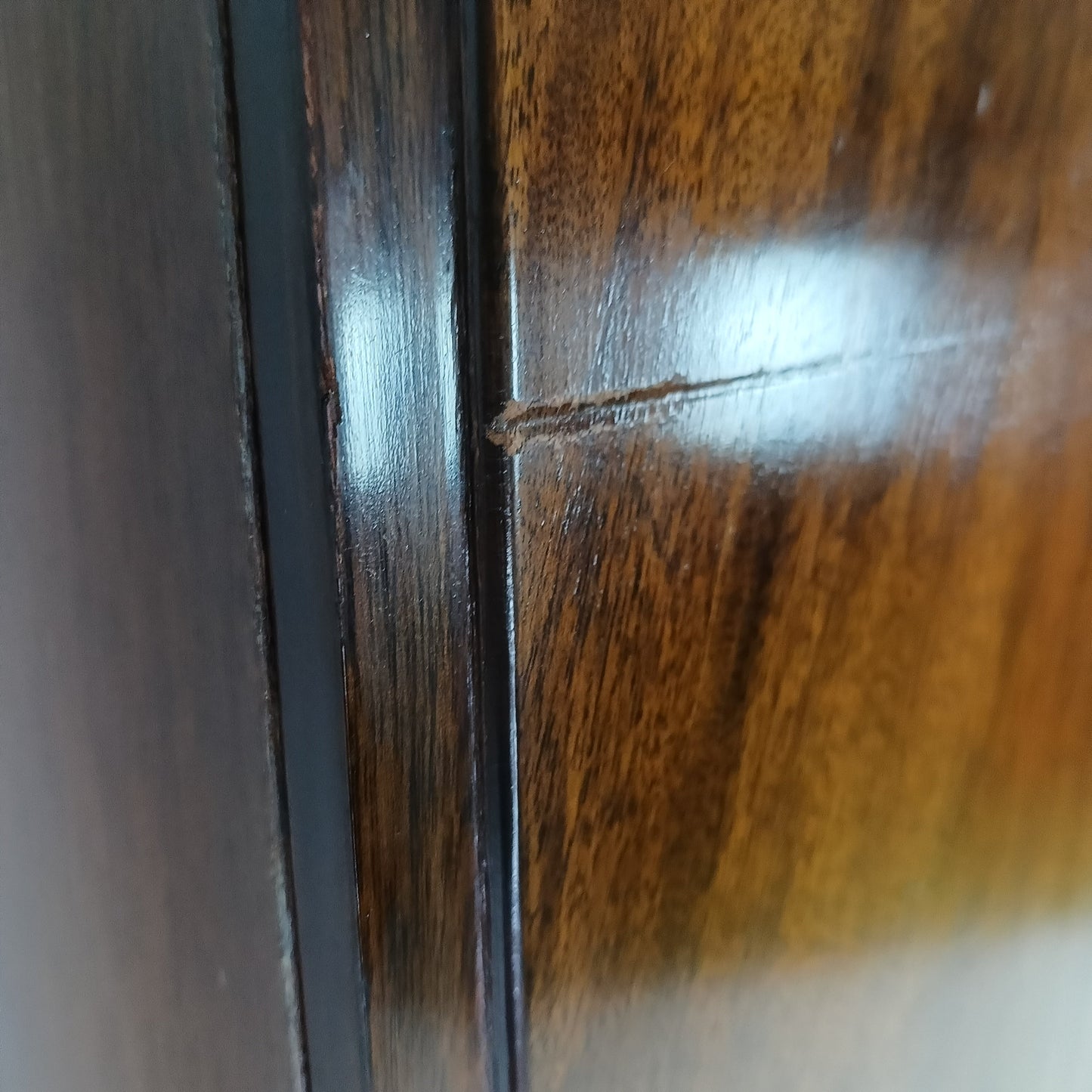 Amazing English Art Deco Burrnut Wardrobe Amazing English Art Deco Burrnut Wardrobe