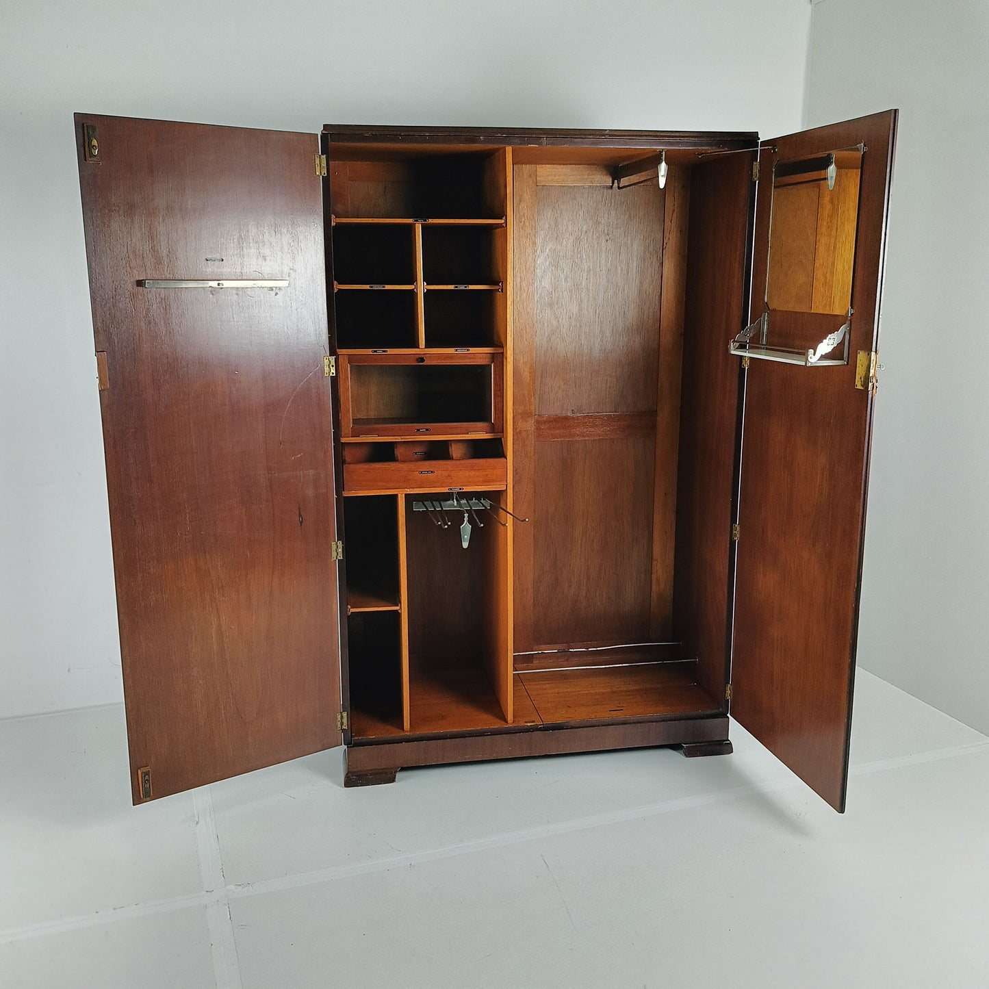 Amazing English Art Deco Burrnut Wardrobe Amazing English Art Deco Burrnut Wardrobe
