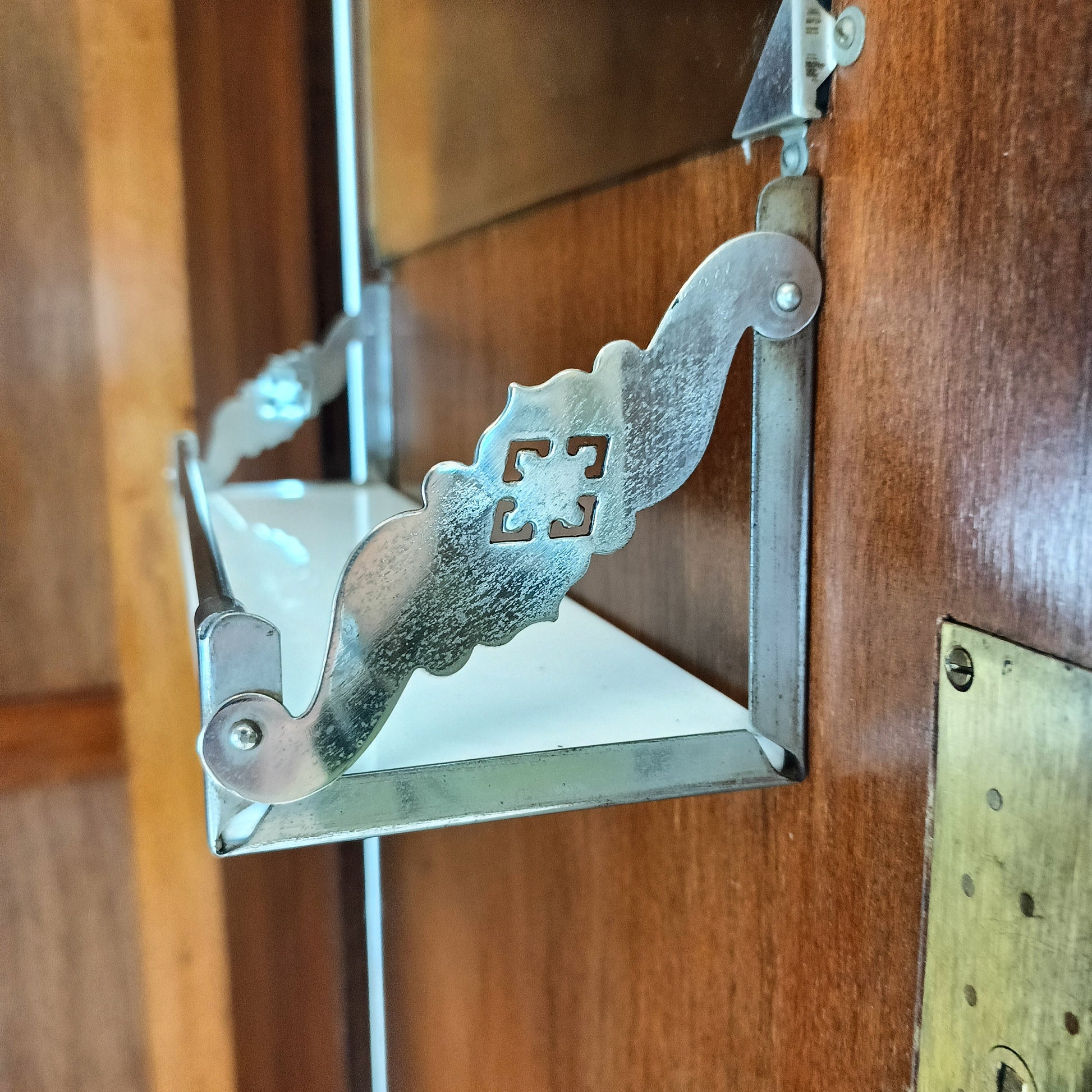 Amazing English Art Deco Burrnut Wardrobe Amazing English Art Deco Burrnut Wardrobe
