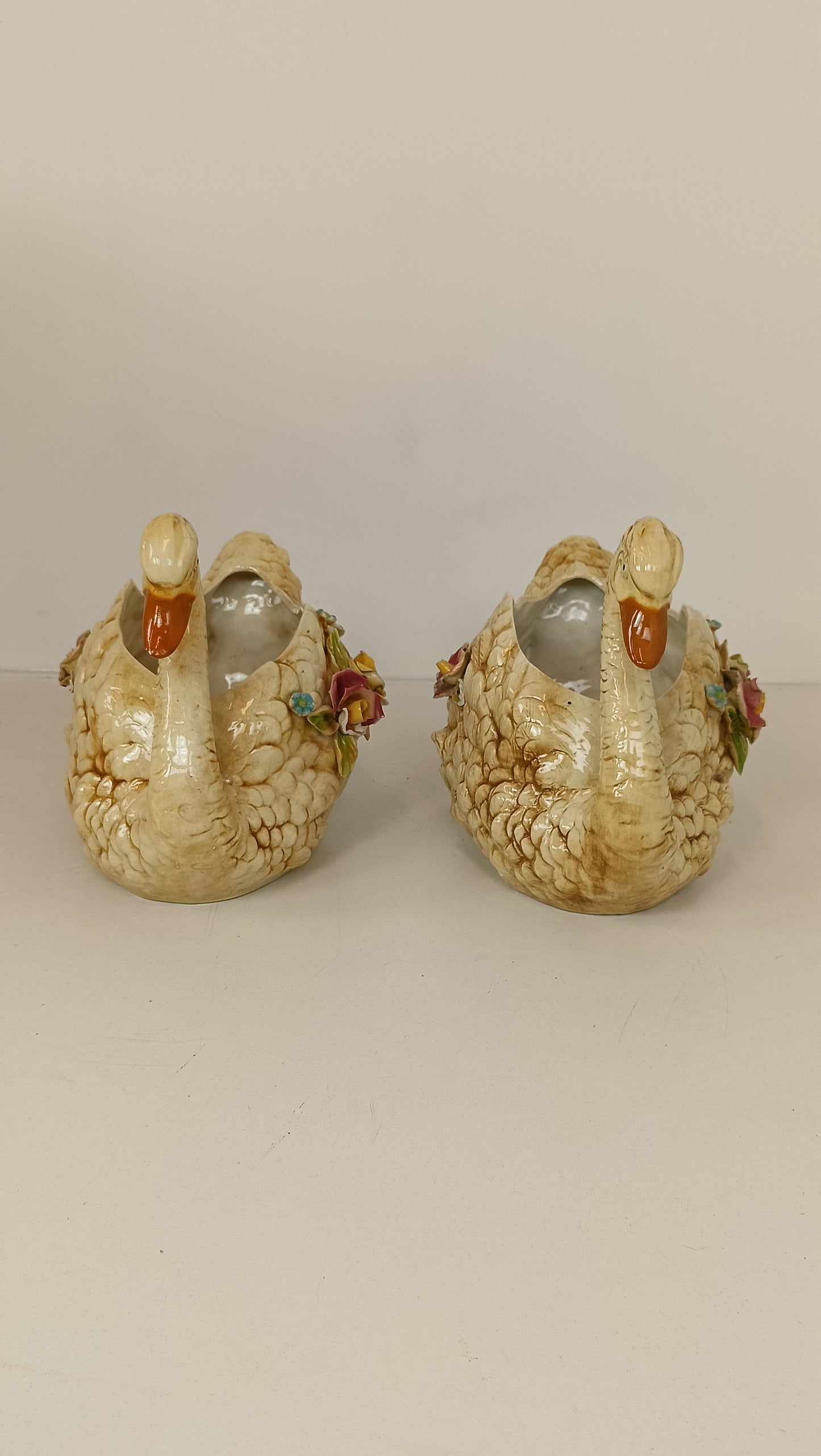 Amazing Garden Swan Glazed Pots Amazing Garden Swan Glazed Pots