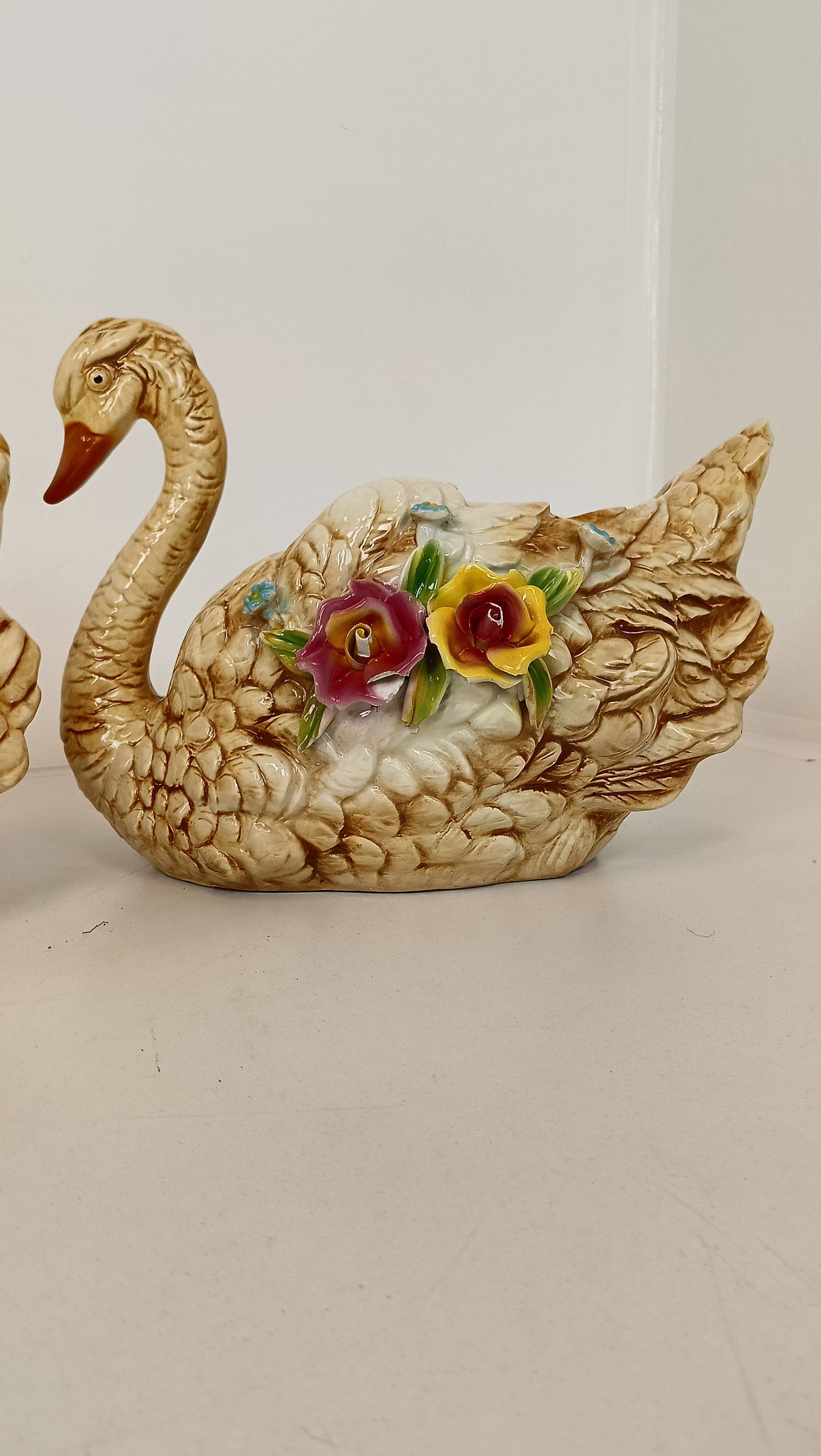 Amazing Garden Swan Glazed Pots Amazing Garden Swan Glazed Pots