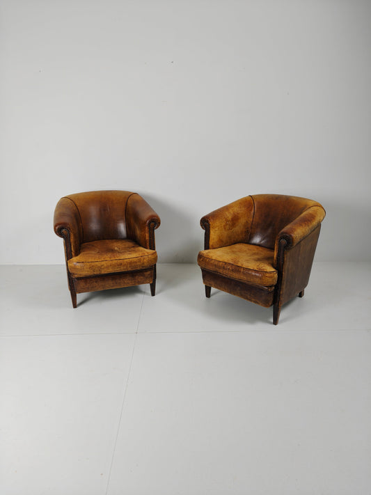 Amazing Patinated Sheep Leather Set of Chairs Amazing Patinated Sheep Leather Set of Chairs
