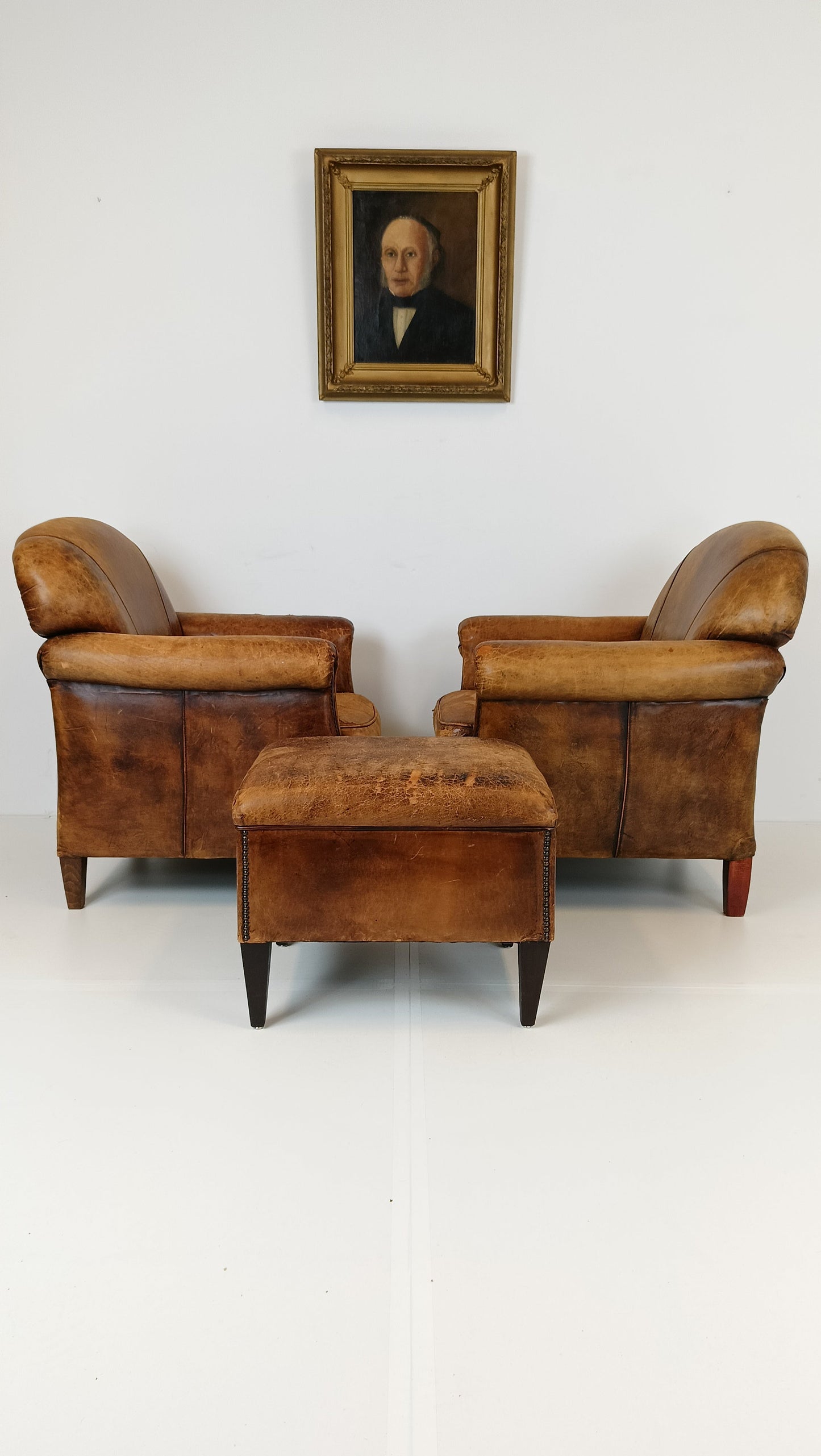 Amazing Patinated Sheep Leather Set of Chairs With Poof Amazing Patinated Sheep Leather Set of Chairs With Poof