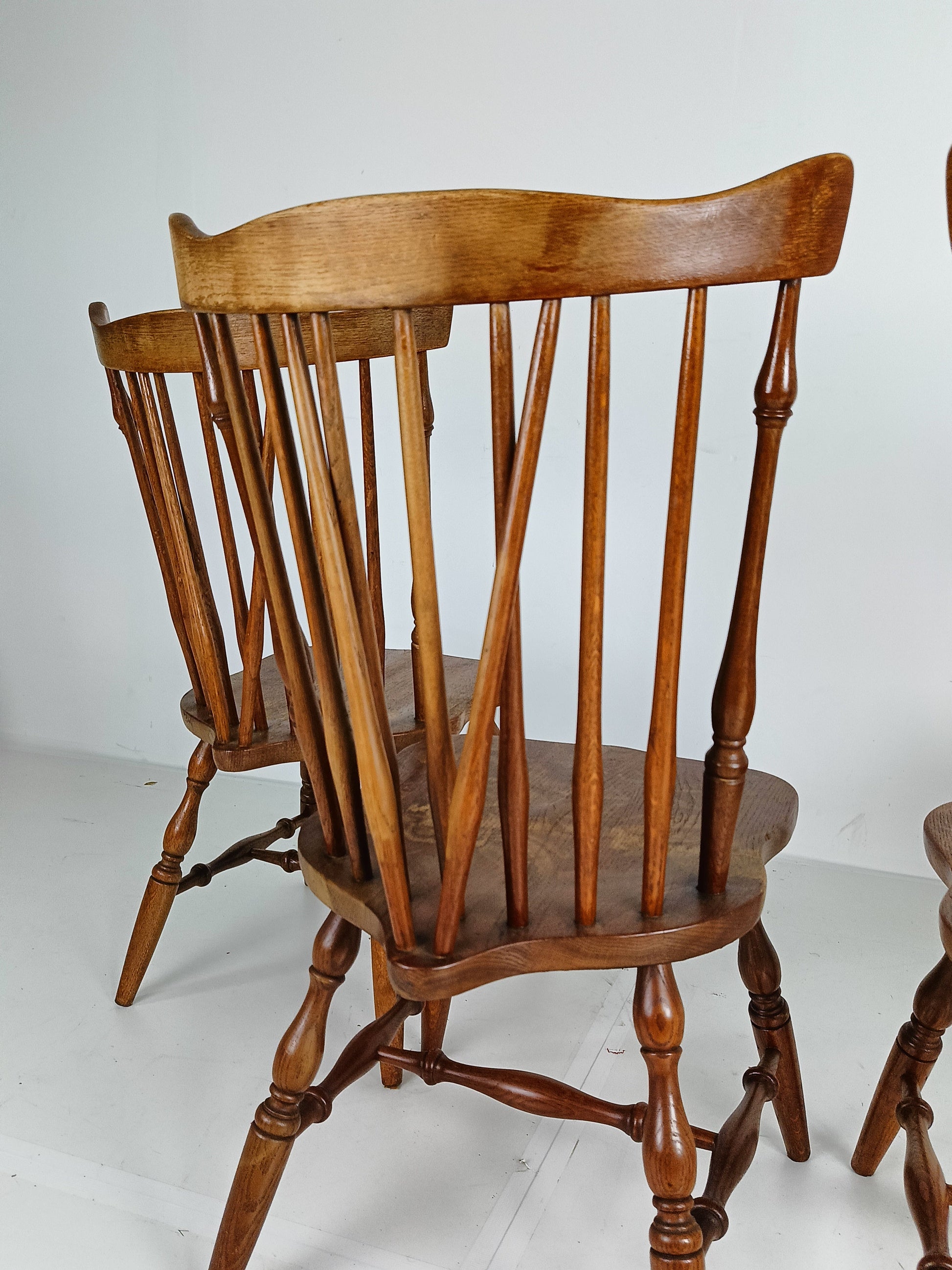 Amazing Windsor Style High Chair Set (4p) Amazing Windsor Style High Chair Set (4p)