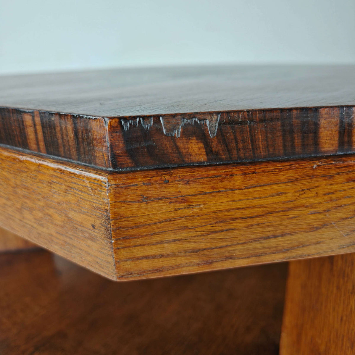 Amsterdam School Coffee Table – Oak with Veneer Inlay, circa 1920 Amsterdam School Coffee Table – Oak with Veneer Inlay, circa 1920
