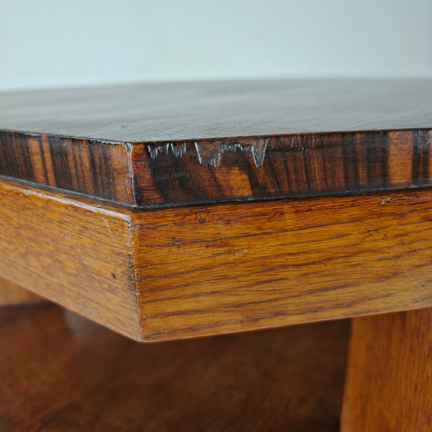 Amsterdam School Coffee Table – Oak with Veneer Inlay, circa 1920 Amsterdam School Coffee Table – Oak with Veneer Inlay, circa 1920