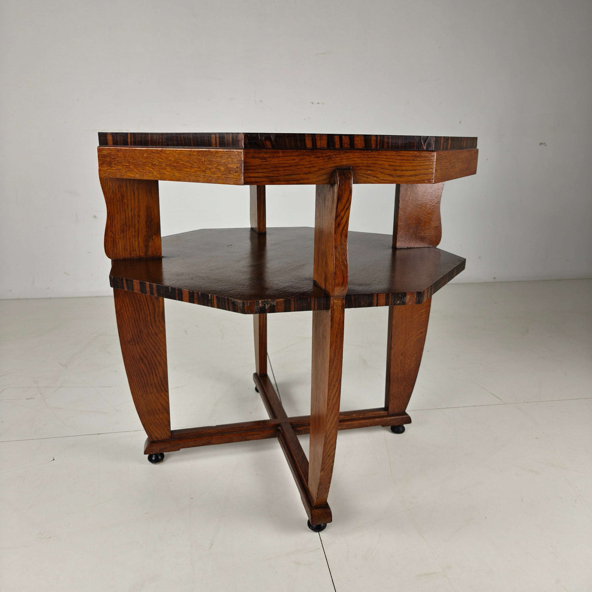 Amsterdam School Coffee Table – Oak with Veneer Inlay, circa 1920 Amsterdam School Coffee Table – Oak with Veneer Inlay, circa 1920