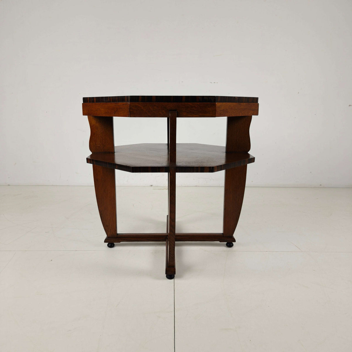 Amsterdam School Coffee Table – Oak with Veneer Inlay, circa 1920 Amsterdam School Coffee Table – Oak with Veneer Inlay, circa 1920