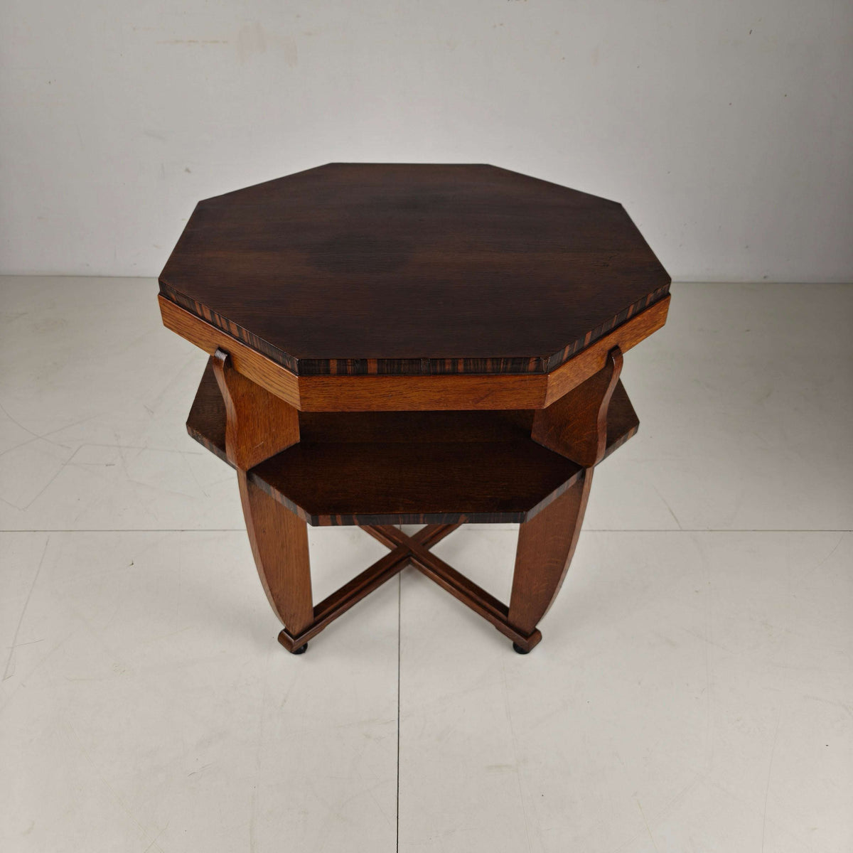 Amsterdam School Coffee Table – Oak with Veneer Inlay, circa 1920 Amsterdam School Coffee Table – Oak with Veneer Inlay, circa 1920