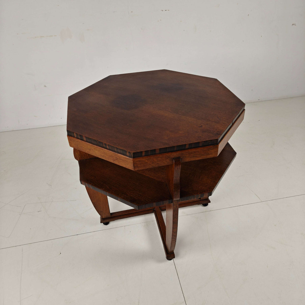 Amsterdam School Coffee Table – Oak with Veneer Inlay, circa 1920 Amsterdam School Coffee Table – Oak with Veneer Inlay, circa 1920