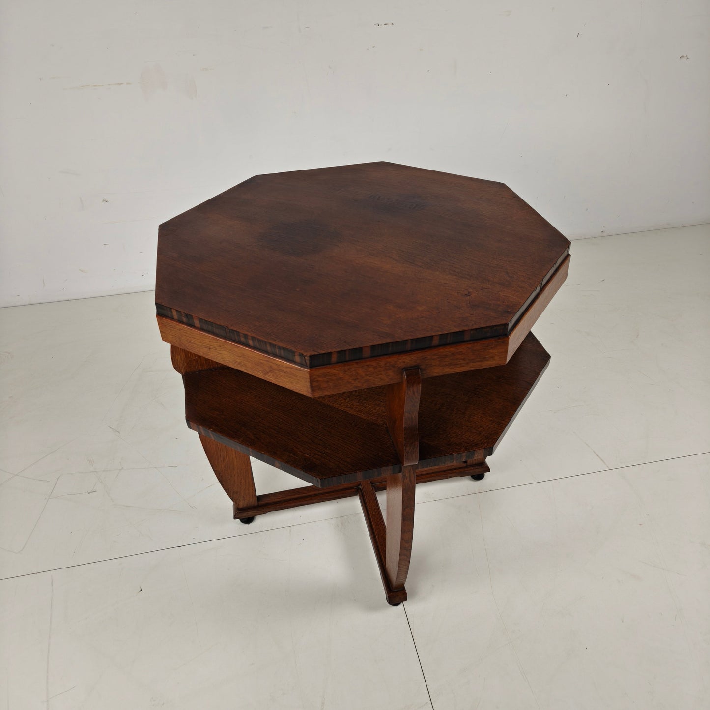 Amsterdam School Coffee Table – Oak with Veneer Inlay, circa 1920 Amsterdam School Coffee Table – Oak with Veneer Inlay, circa 1920