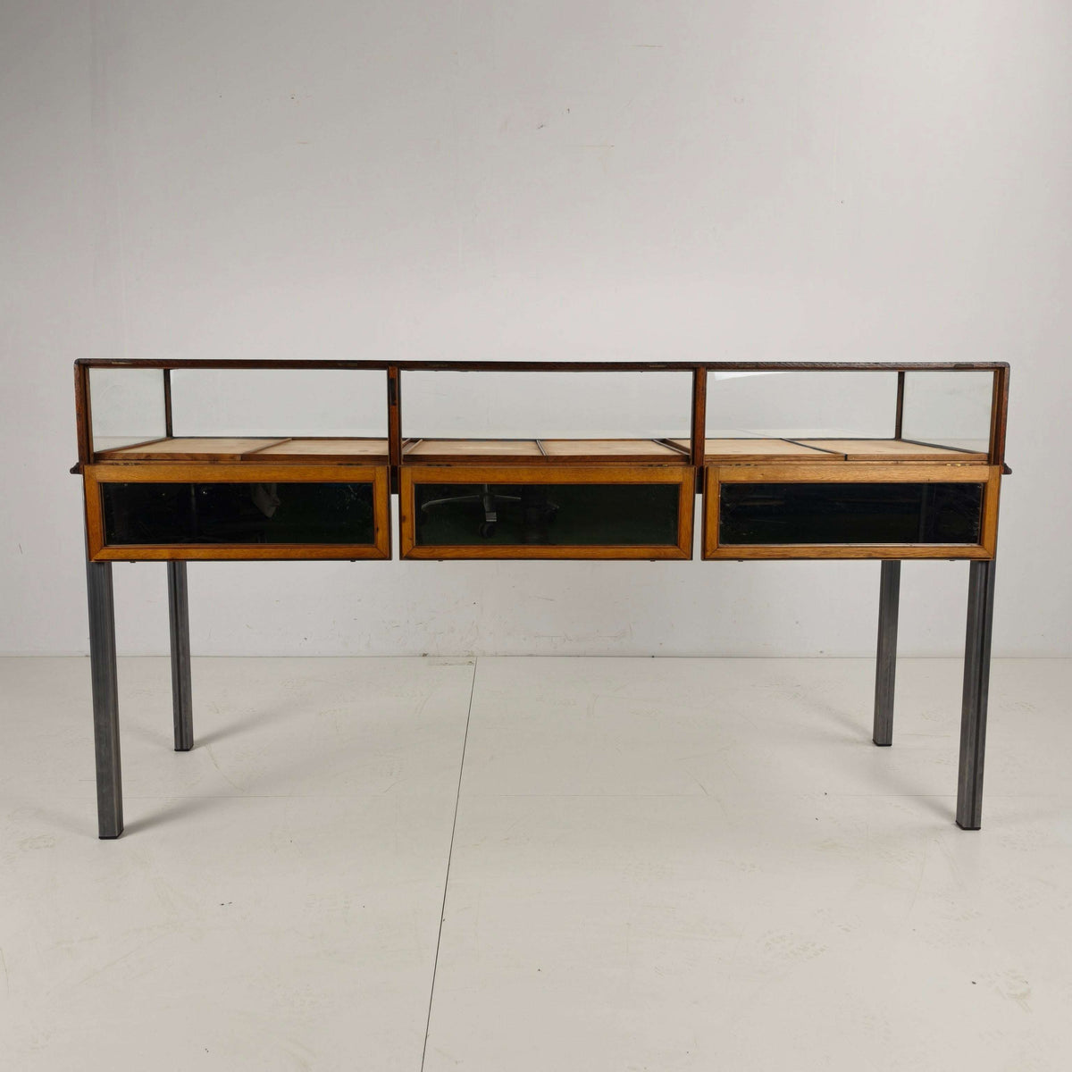 Antique 1920s–1930s Jeweler’s Display Counter Antique 1920s–1930s Jeweler’s Display Counter