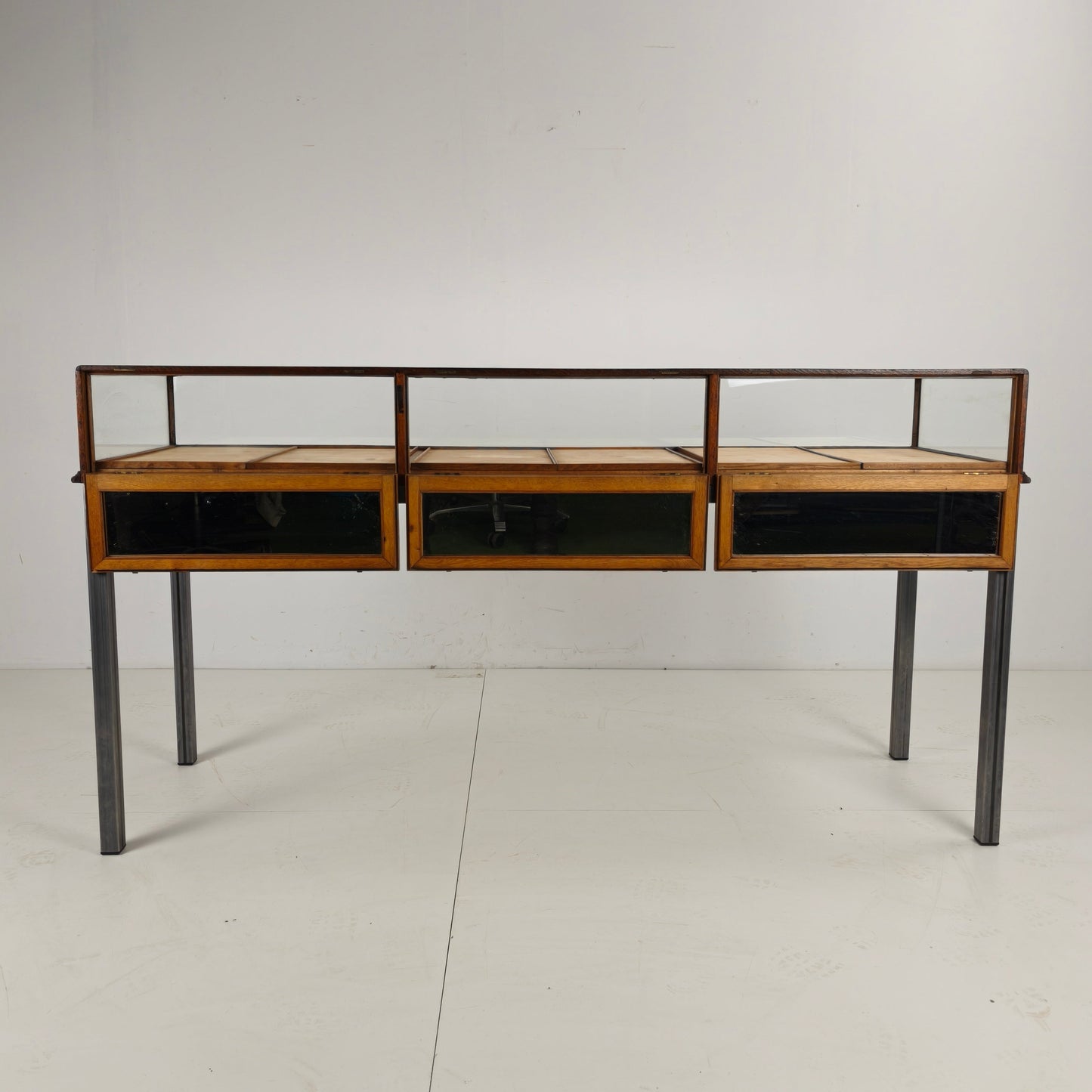 Antique 1920s–1930s Jeweler’s Display Counter Antique 1920s–1930s Jeweler’s Display Counter