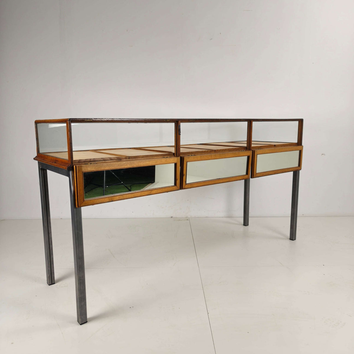 Antique 1920s–1930s Jeweler’s Display Counter Antique 1920s–1930s Jeweler’s Display Counter