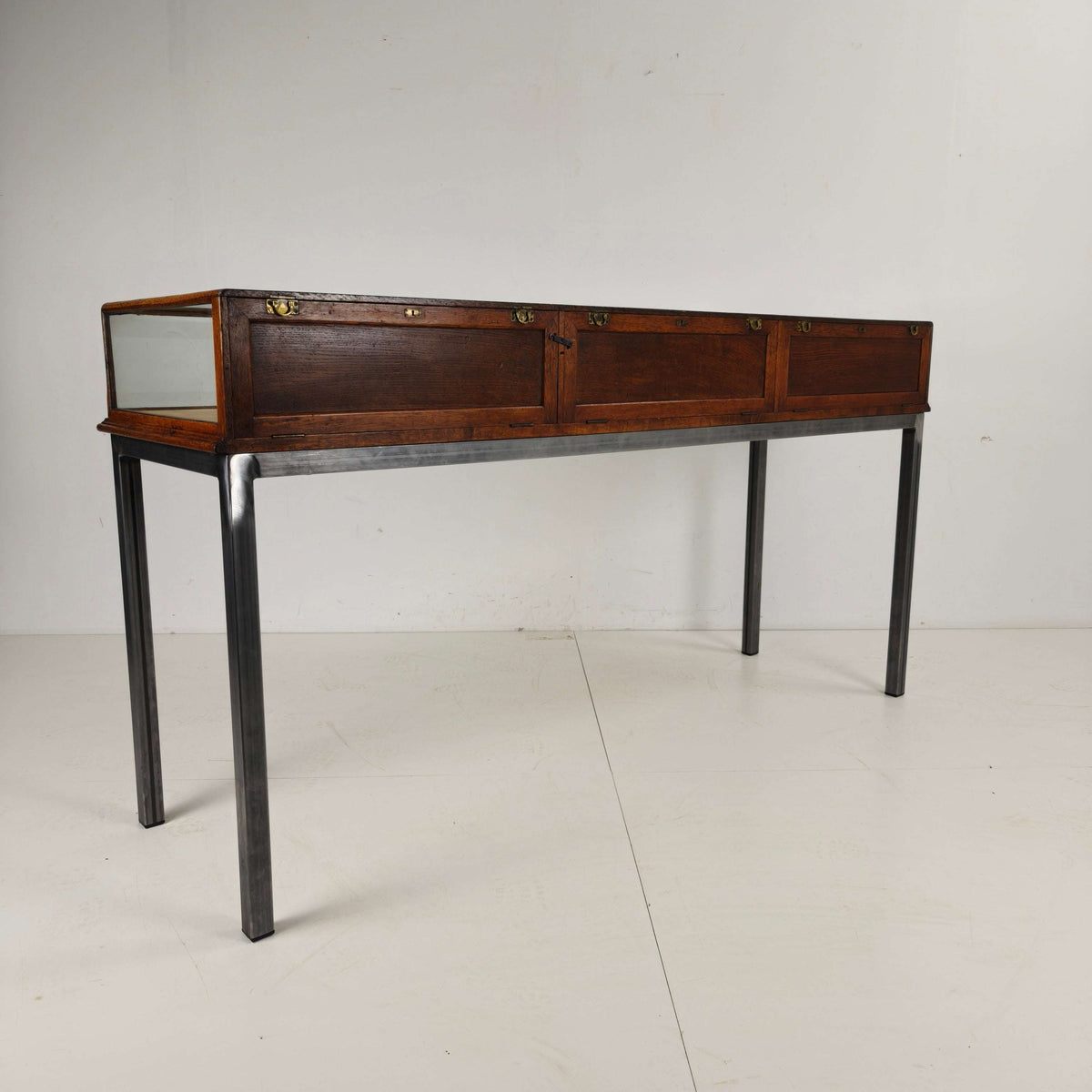 Antique 1920s–1930s Jeweler’s Display Counter Antique 1920s–1930s Jeweler’s Display Counter