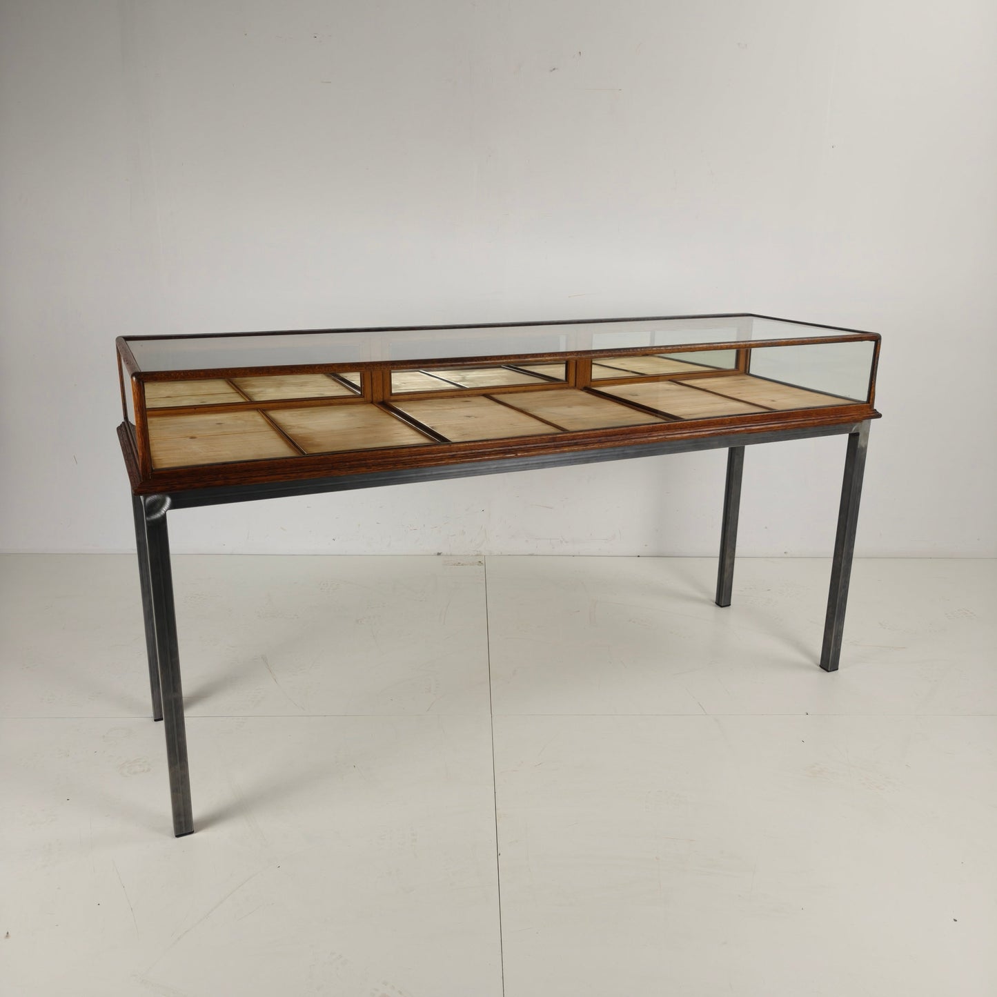 Antique 1920s–1930s Jeweler’s Display Counter Antique 1920s–1930s Jeweler’s Display Counter