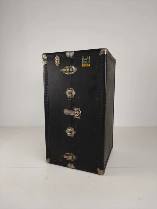Antique 1924 Belber Black Leather Steamer Trunk - Large Travel Wardrobe Antique 1924 Belber Black Leather Steamer Trunk - Large Travel Wardrobe