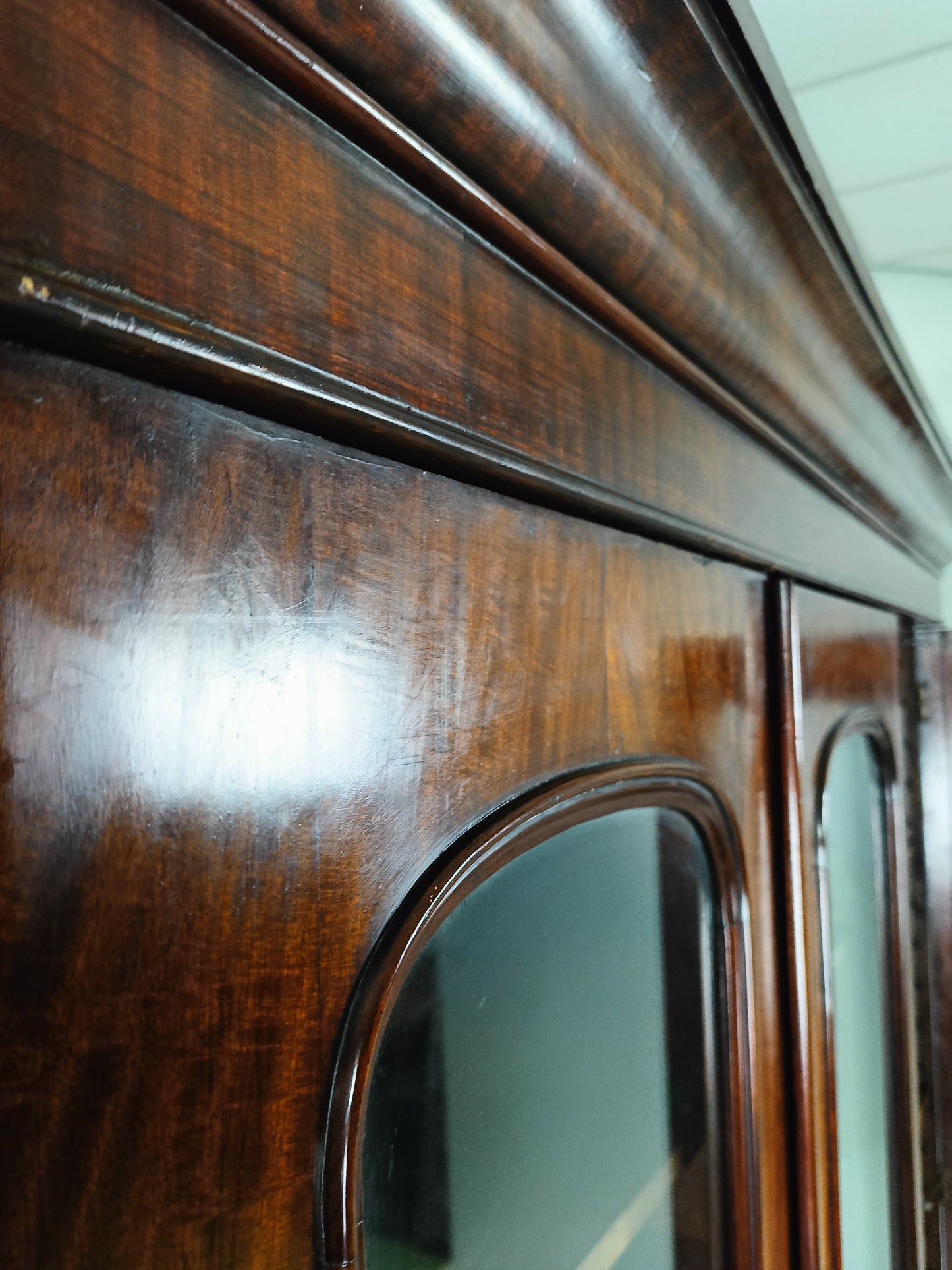 Antique 19th Century Scottish Mahogany Cabinet Antique 19th Century Scottish Mahogany Cabinet