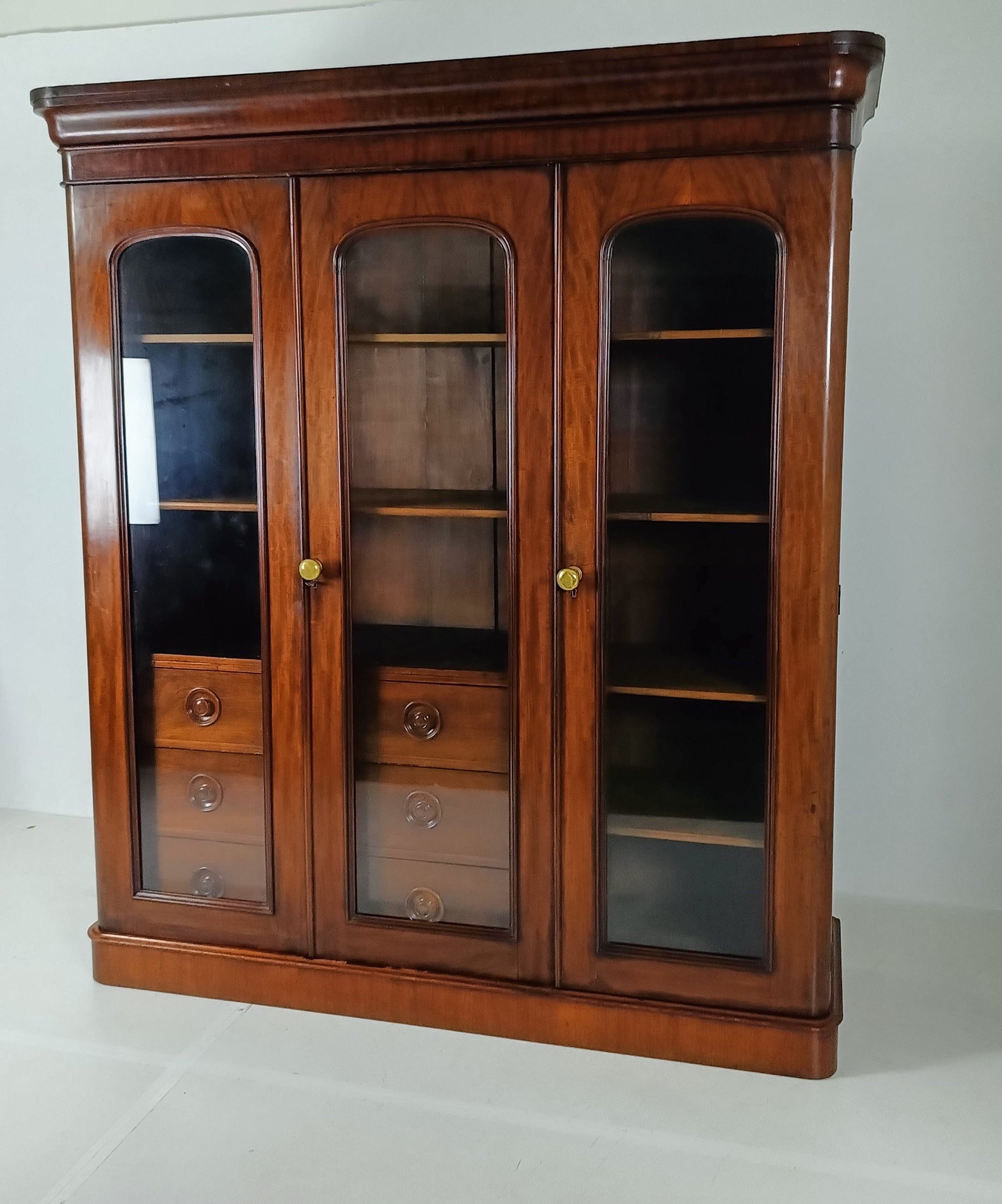 Antique 19th Century Scottish Mahogany Cabinet Antique 19th Century Scottish Mahogany Cabinet