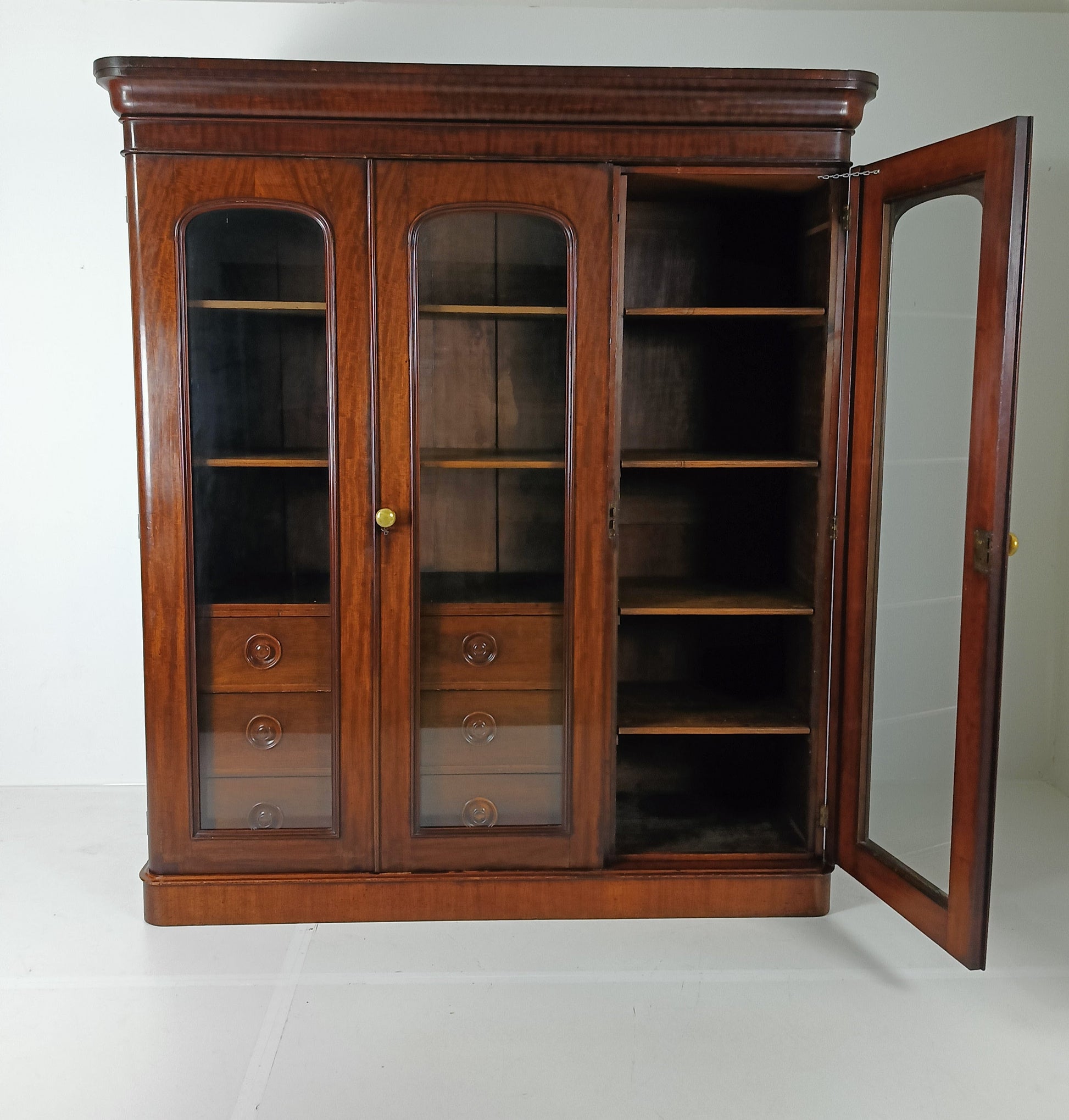 Antique 19th Century Scottish Mahogany Cabinet Antique 19th Century Scottish Mahogany Cabinet