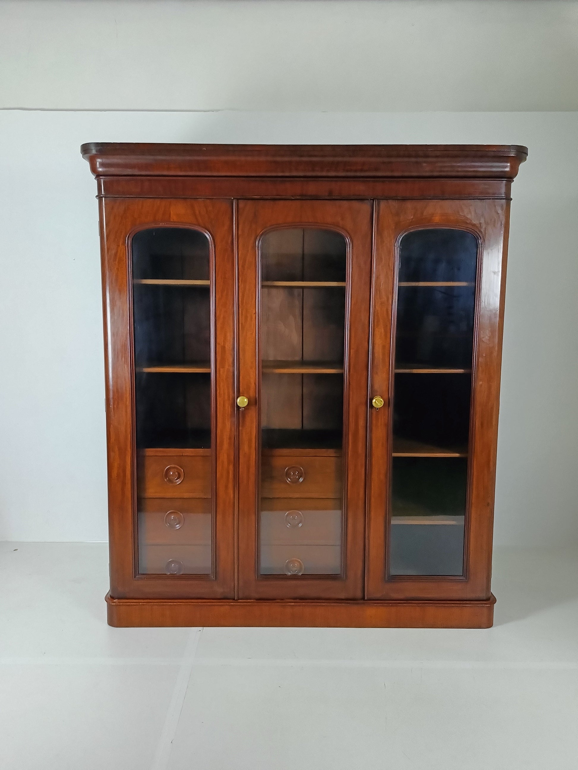 Antique 19th Century Scottish Mahogany Cabinet Antique 19th Century Scottish Mahogany Cabinet