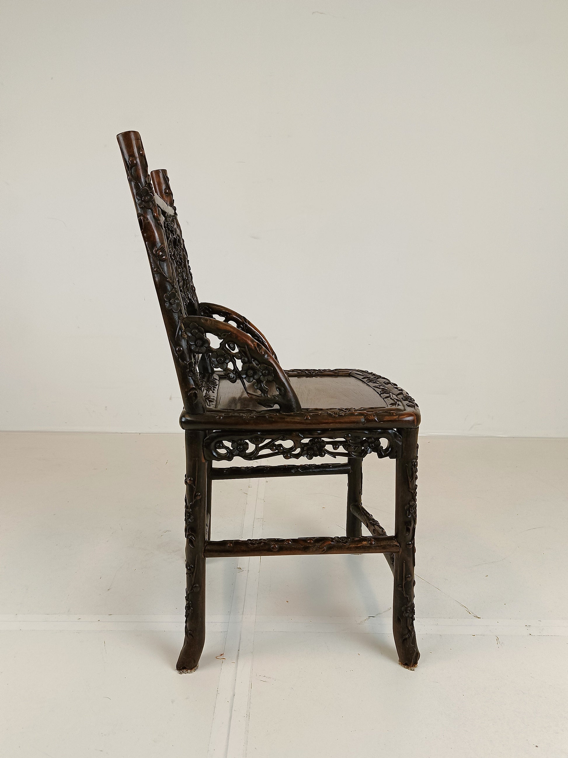 Antique Chinese Padouk Wood Chair Antique Chinese Padouk Wood Chair
