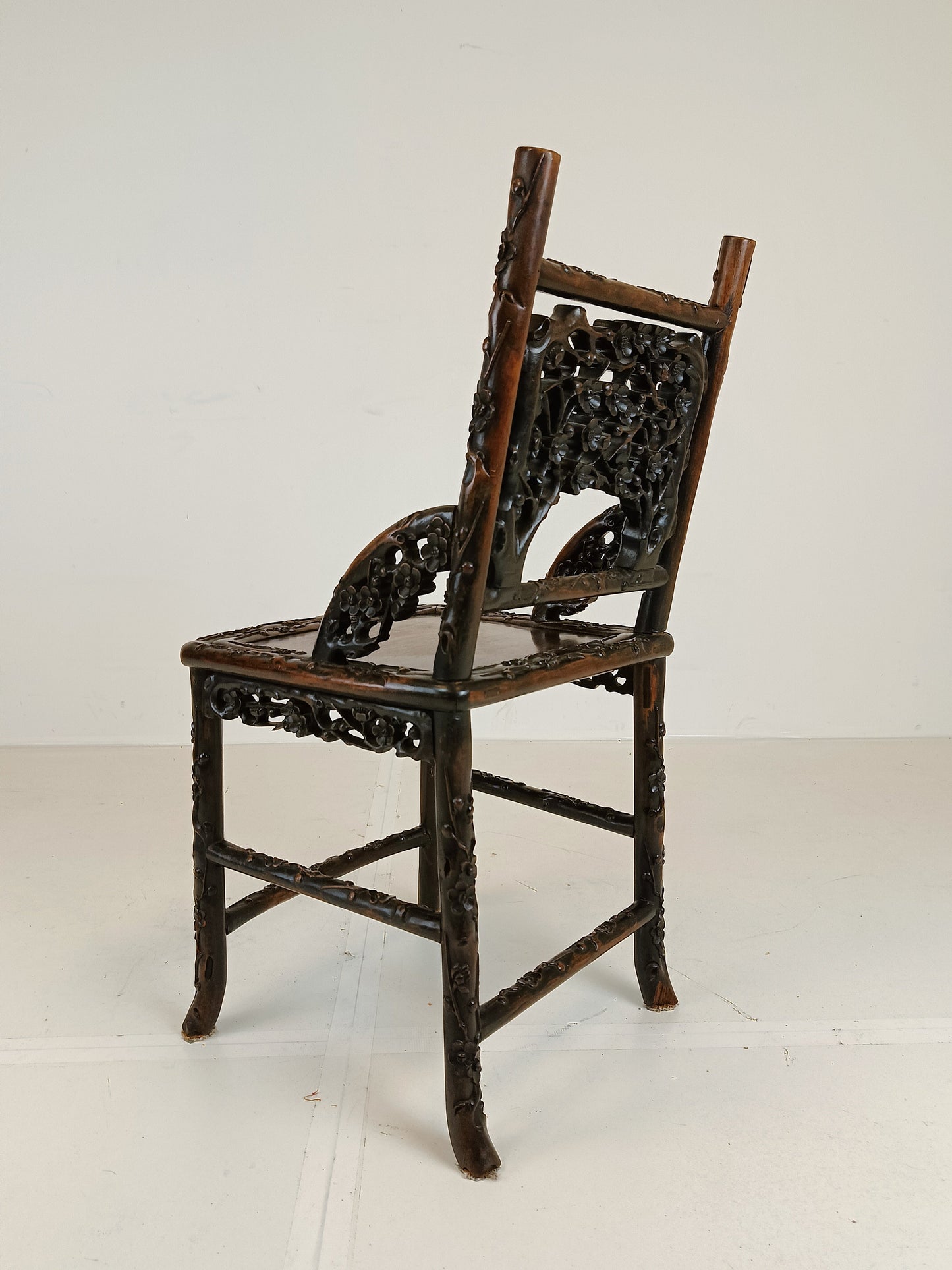 Antique Chinese Padouk Wood Chair Antique Chinese Padouk Wood Chair