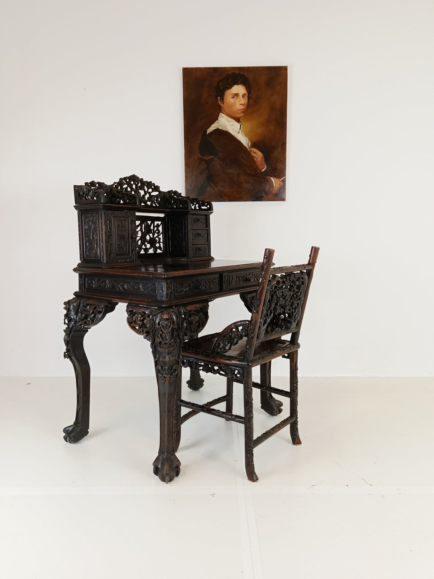 Antique Chinese Padouk Wood Desk Antique Chinese Padouk Wood Desk