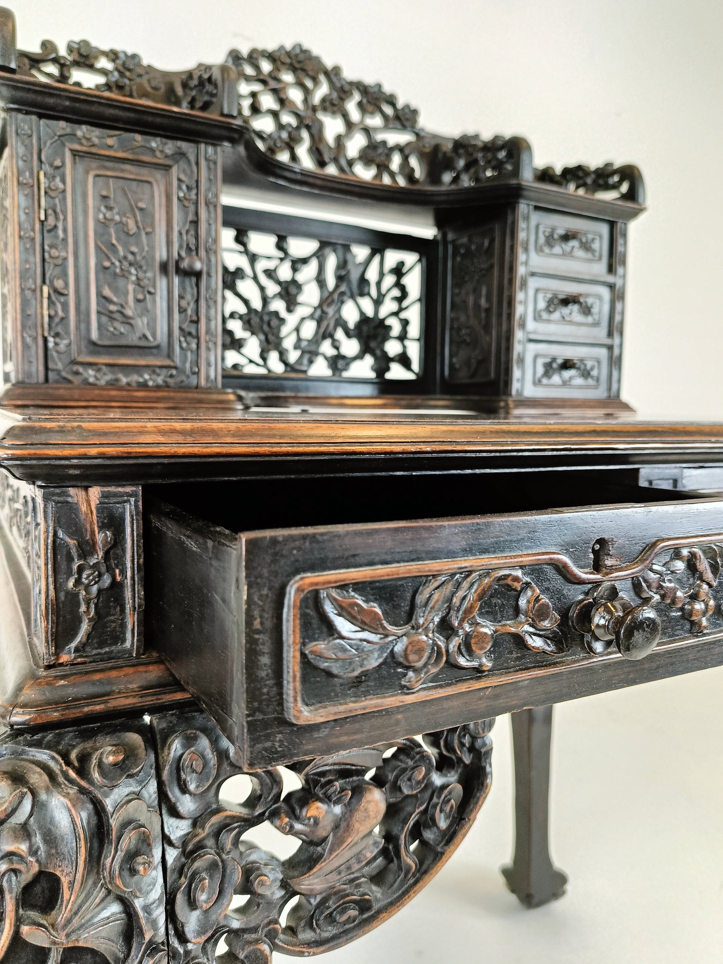 Antique Chinese Padouk Wood Desk Antique Chinese Padouk Wood Desk