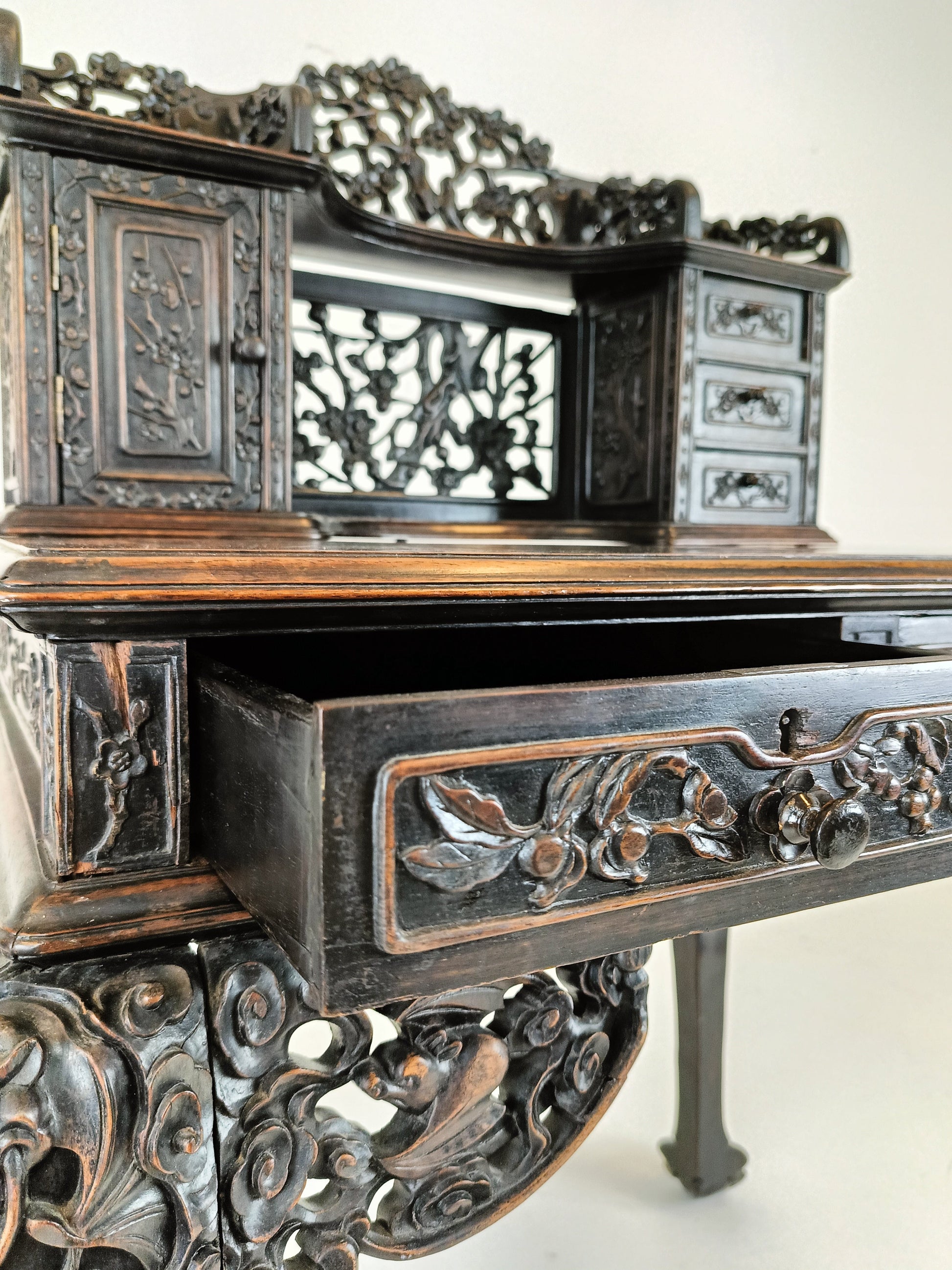 Antique Chinese Padouk Wood Desk Antique Chinese Padouk Wood Desk