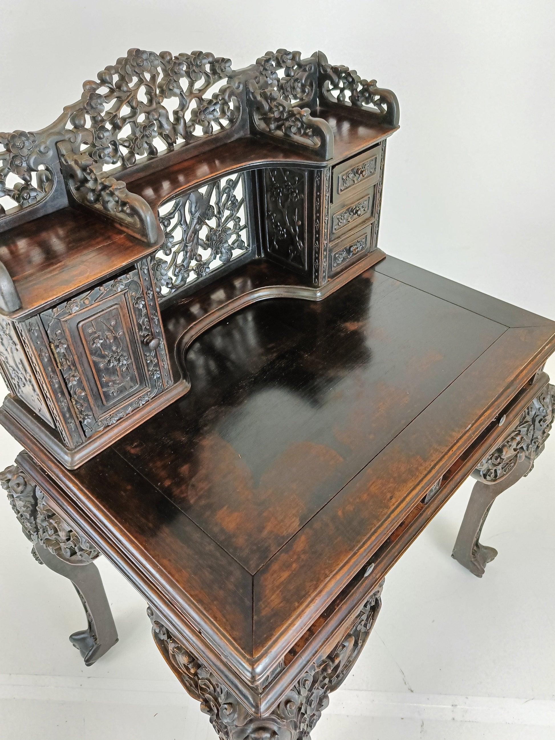 Antique Chinese Padouk Wood Desk Antique Chinese Padouk Wood Desk