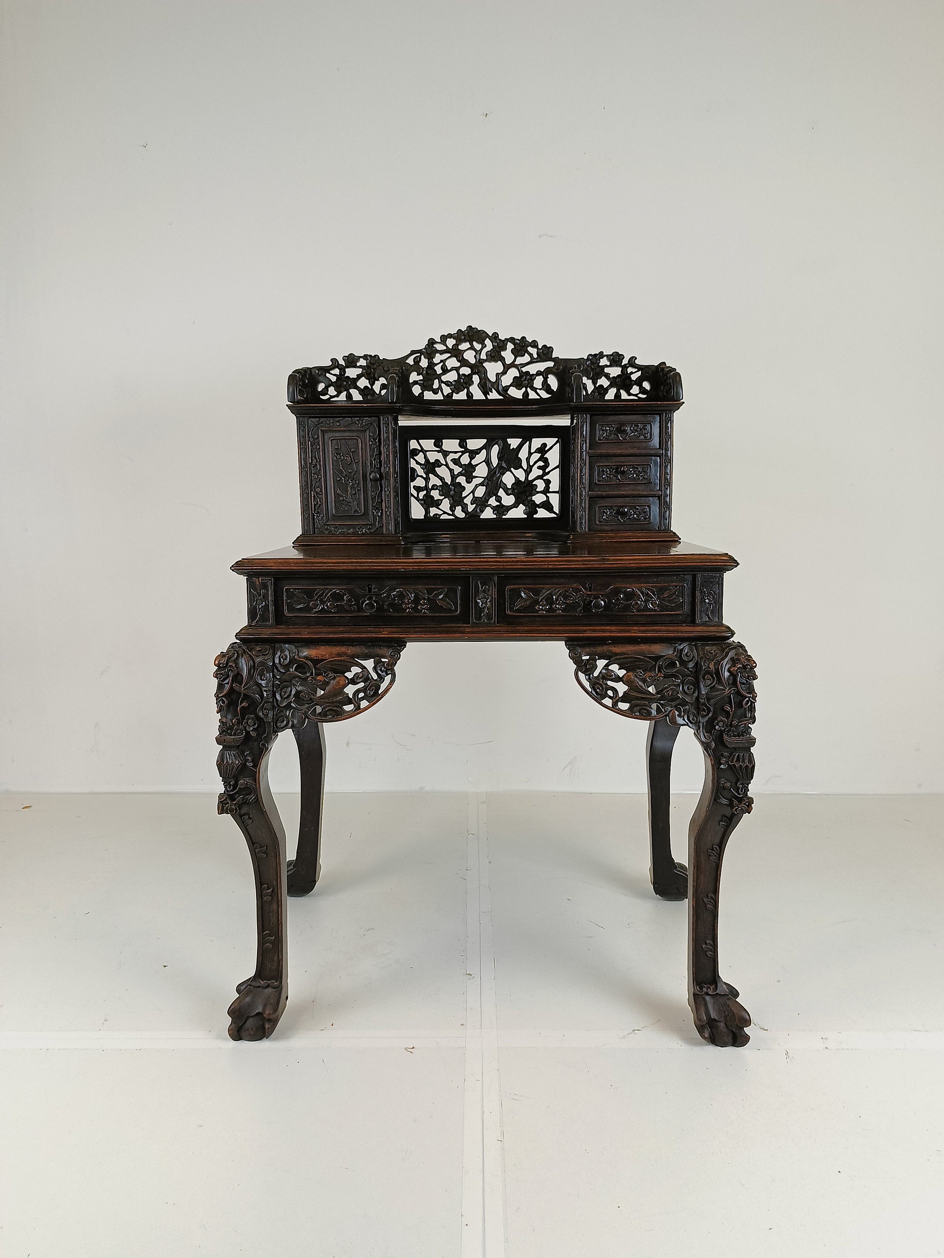 Antique Chinese Padouk Wood Desk Antique Chinese Padouk Wood Desk