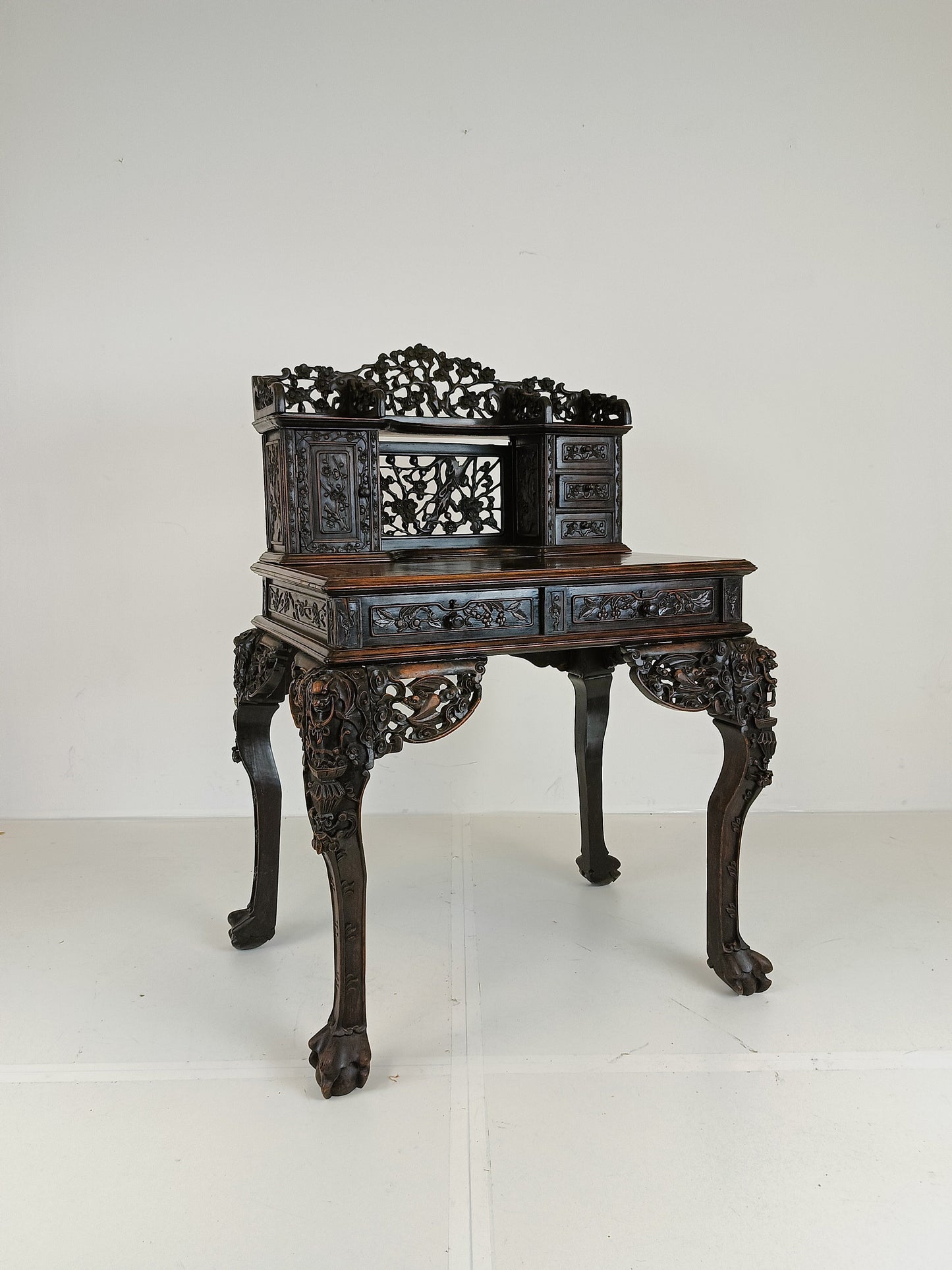 Antique Chinese Padouk Wood Desk Antique Chinese Padouk Wood Desk