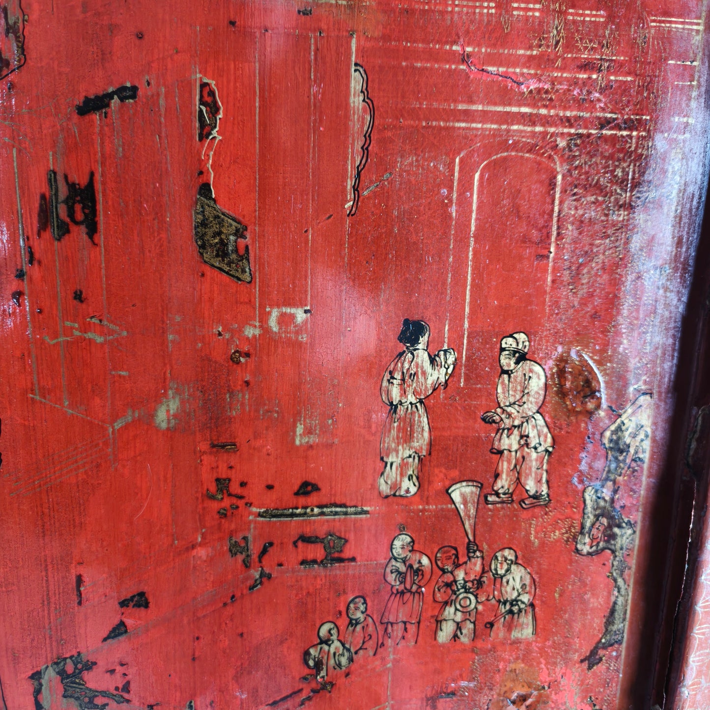 Antique Chinese red lacquer cabinet, late 19th / early 20th century. Antique Chinese red lacquer cabinet, late 19th / early 20th century.