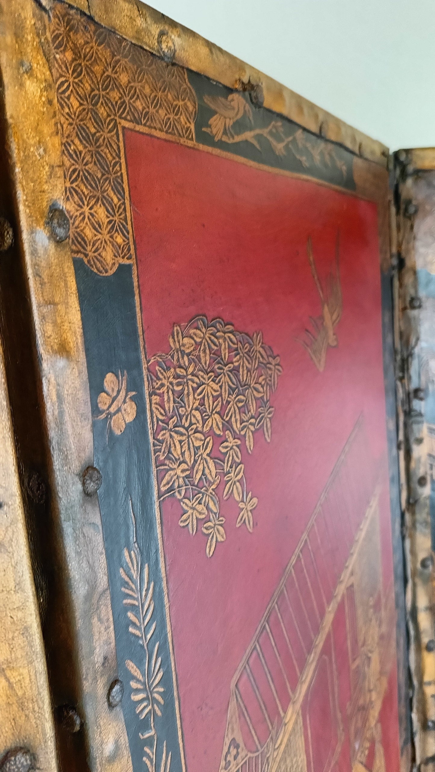 Antique Chinoiserie Leather Screen Antique Chinoiserie Leather Screen