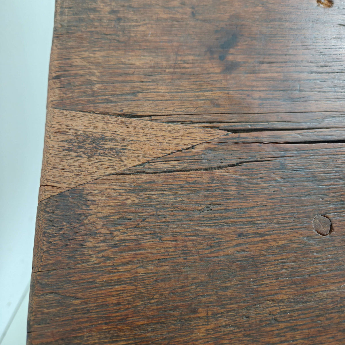 Antique Colonial Dining Table Antique Colonial Dining Table