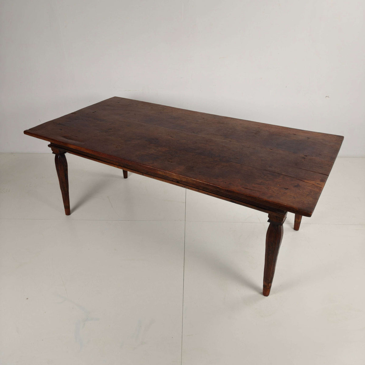 Antique Colonial Dining Table Antique Colonial Dining Table
