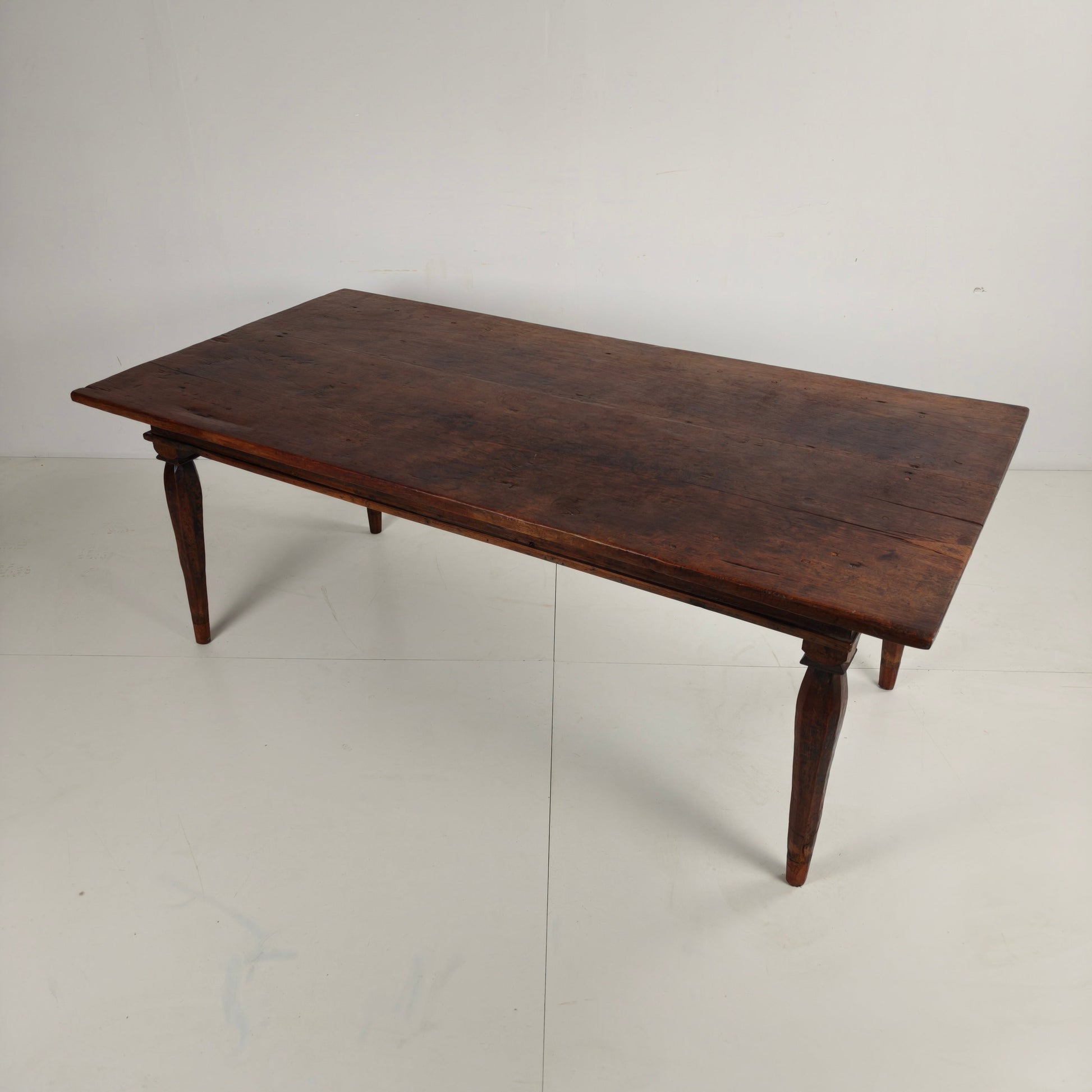 Antique Colonial Dining Table Antique Colonial Dining Table