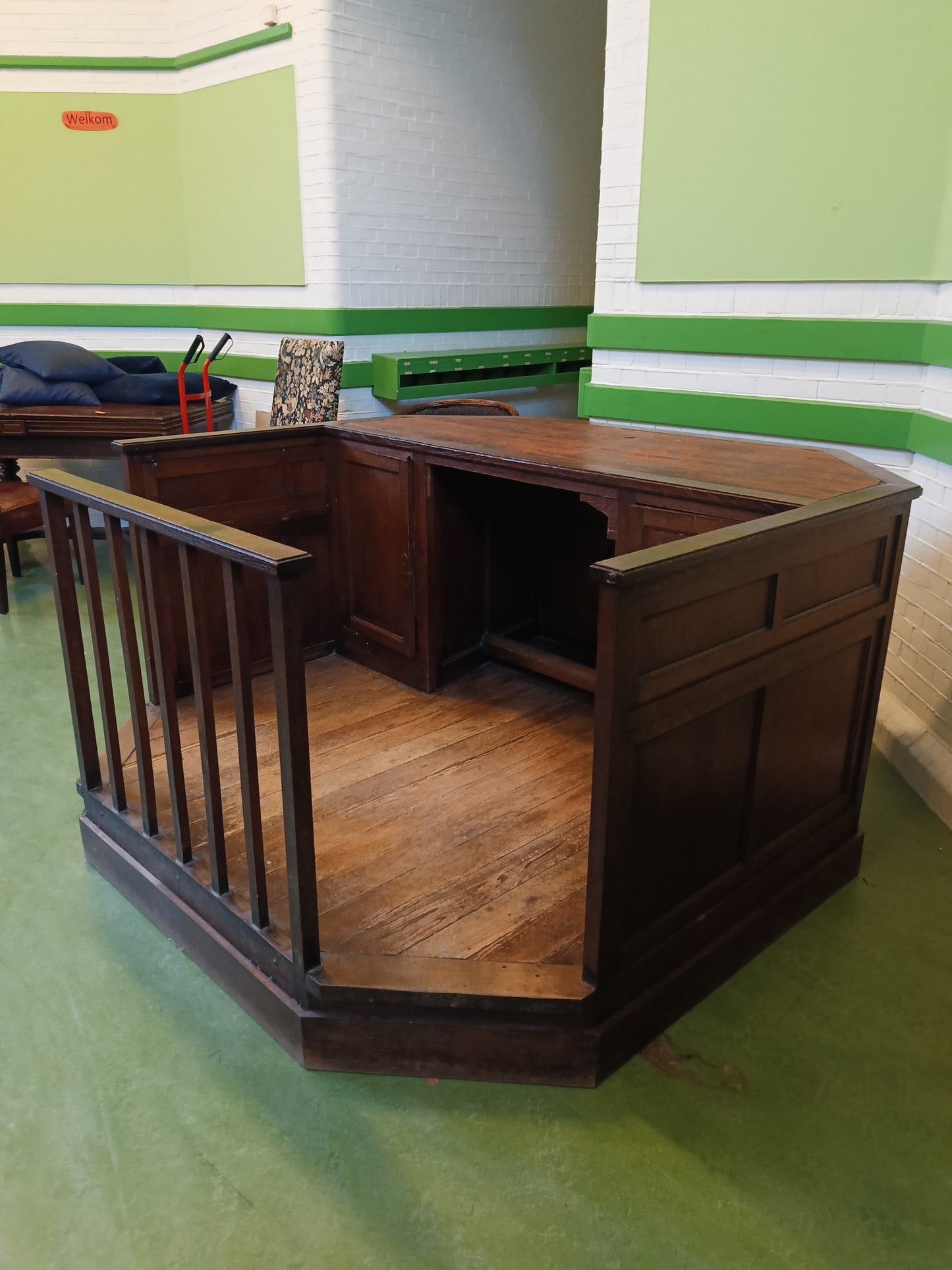 Antique Court Speaking Desk Antique Court Speaking Desk