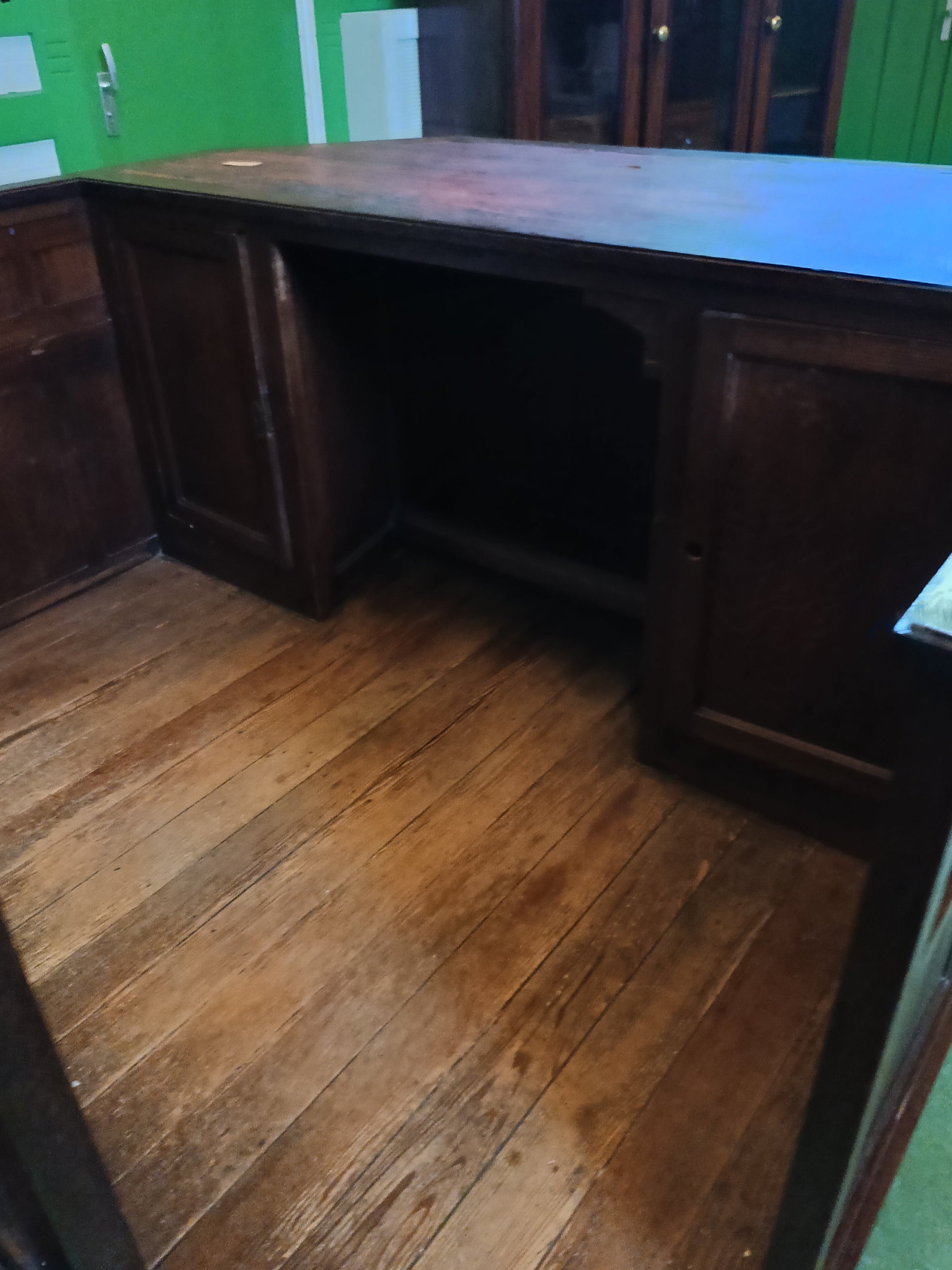 Antique Court Speaking Desk Antique Court Speaking Desk
