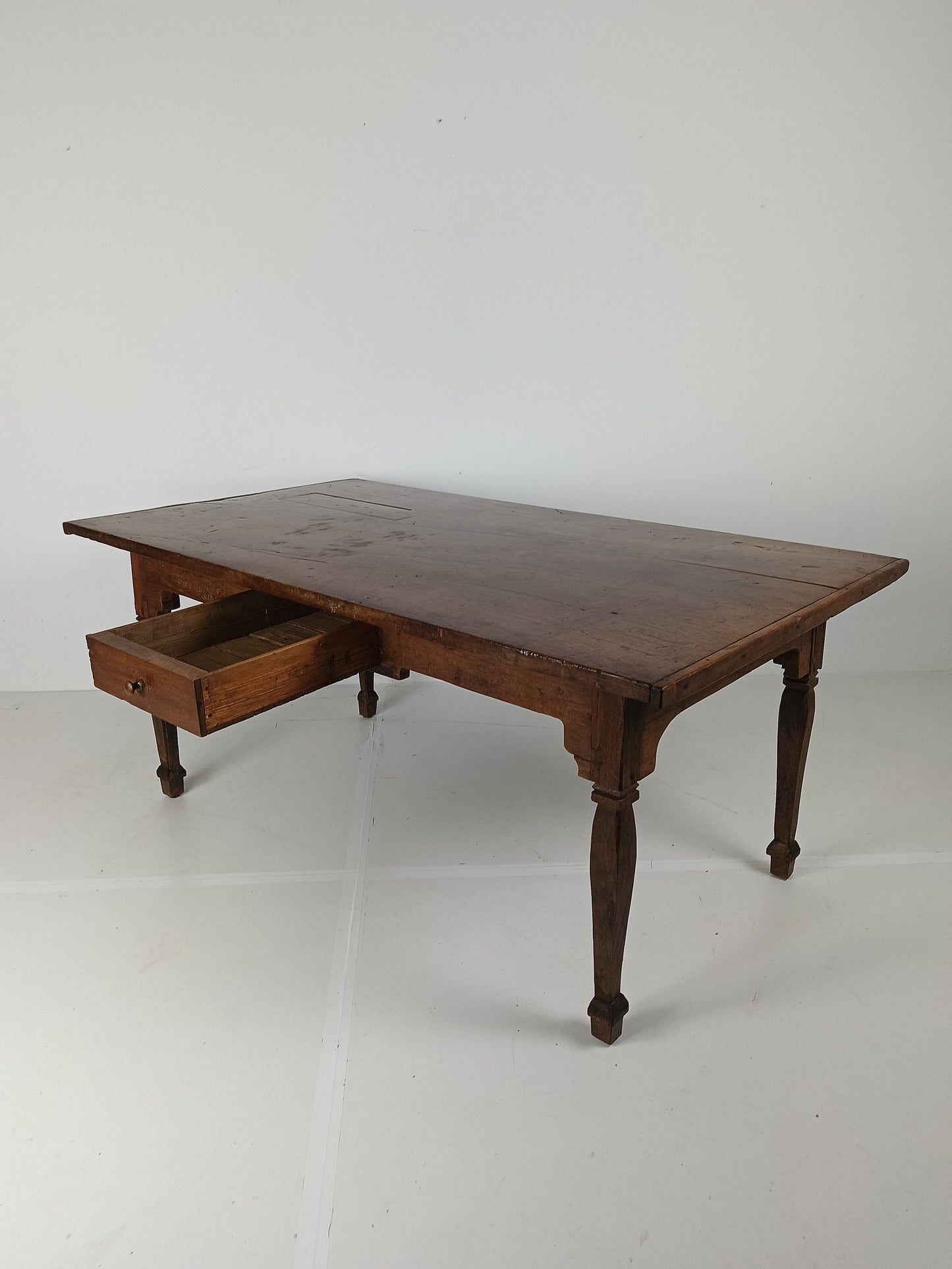 Antique Dining Table, Early 19th Century Antique Dining Table, Early 19th Century