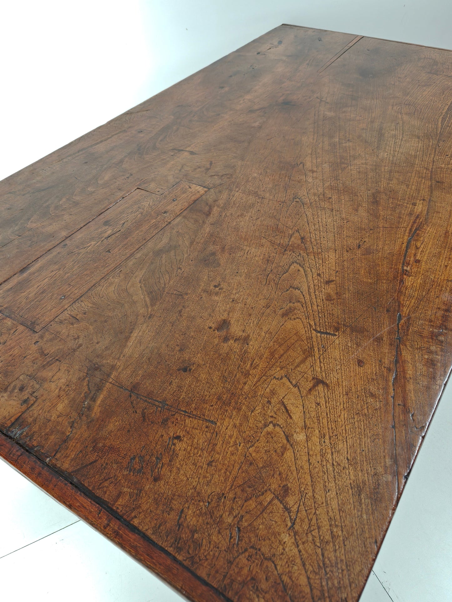 Antique Dining Table, Early 19th Century Antique Dining Table, Early 19th Century