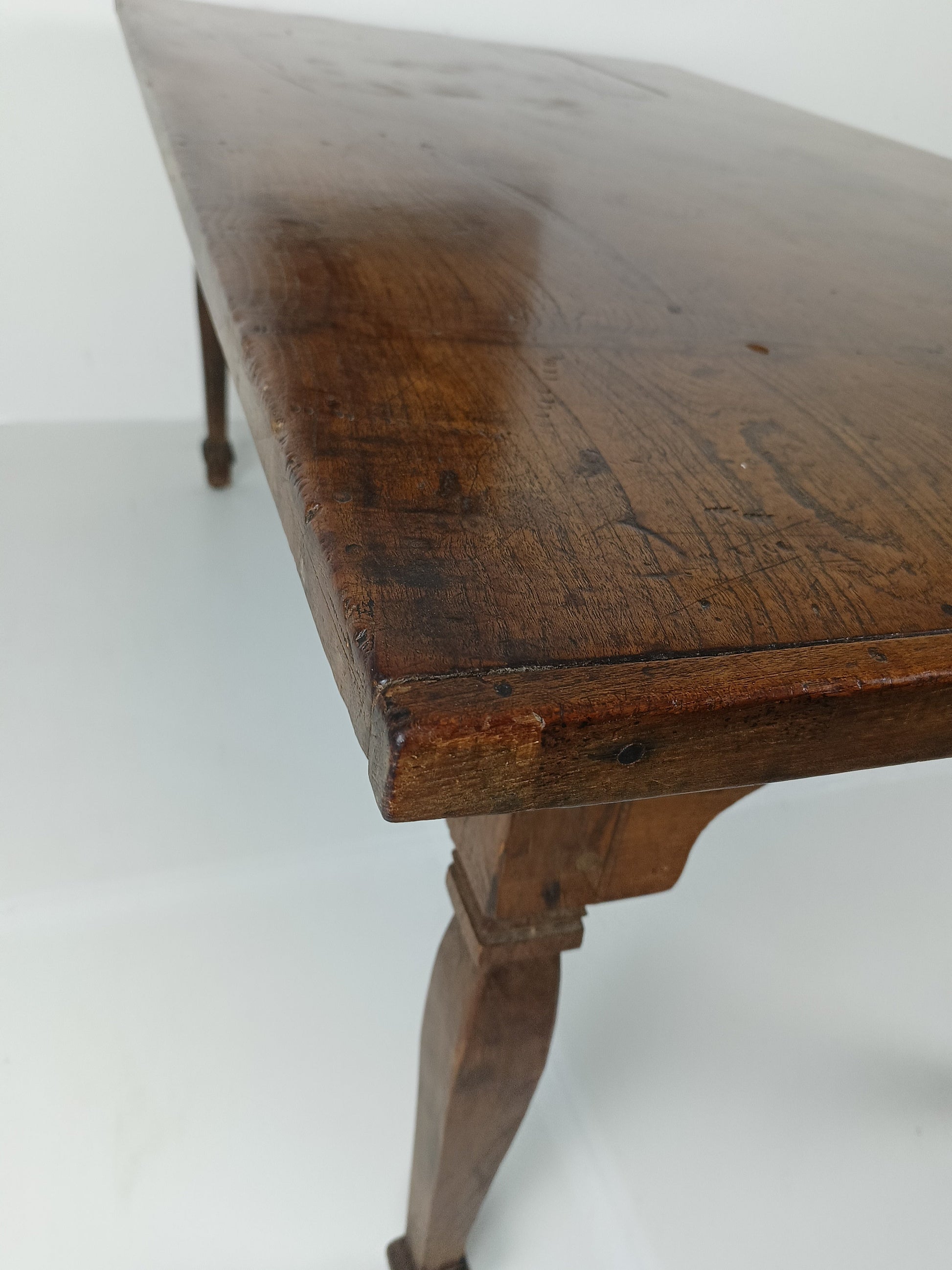 Antique Dining Table, Early 19th Century Antique Dining Table, Early 19th Century