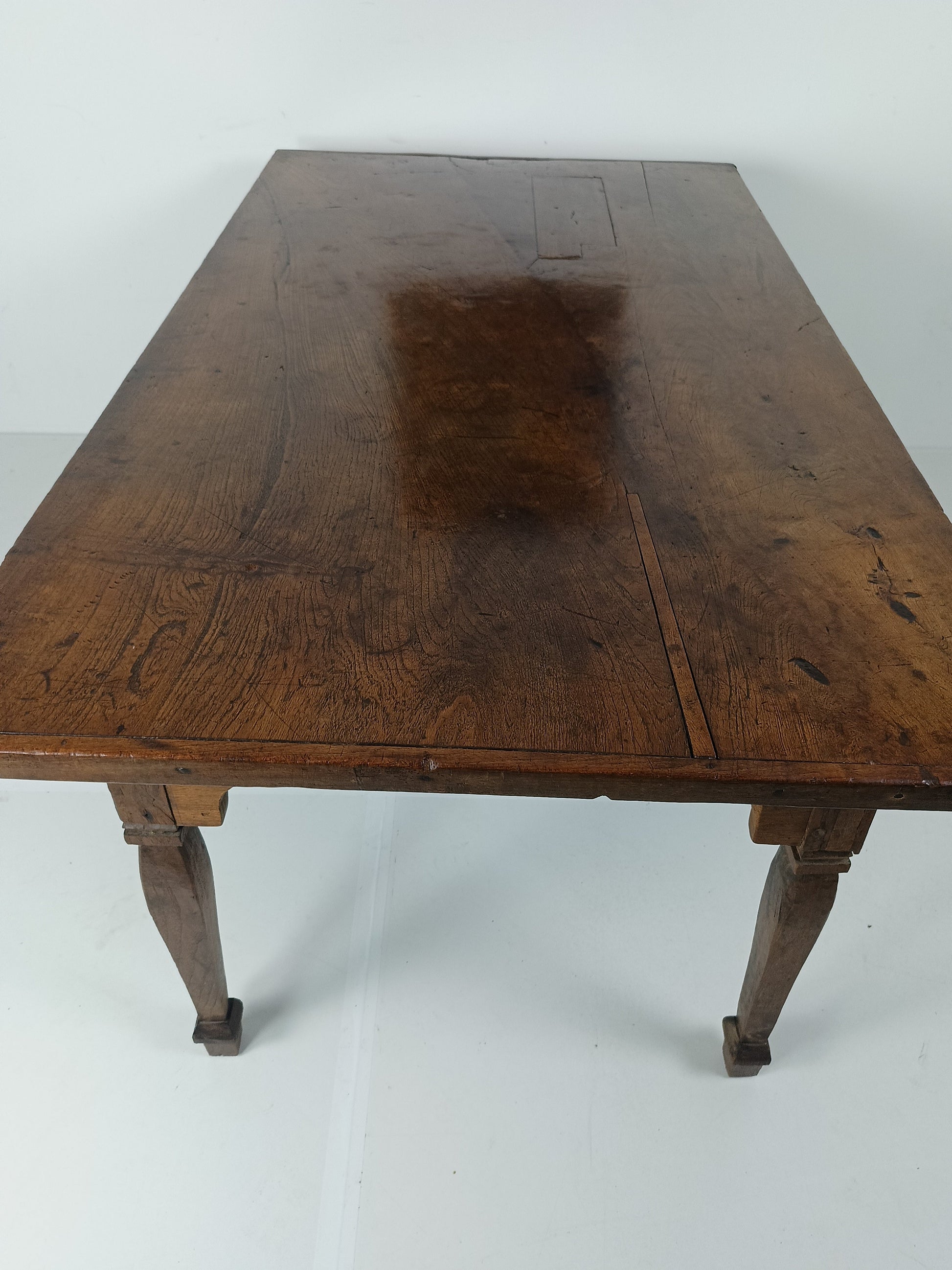 Antique Dining Table, Early 19th Century Antique Dining Table, Early 19th Century