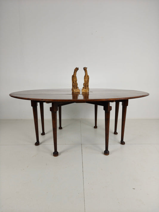 Antique English Drop-Leaf Dining Table – Victorian – 8 Legs – Oval Shape – Seats 8 Antique English Drop-Leaf Dining Table – Victorian – 8 Legs – Oval Shape – Seats 8